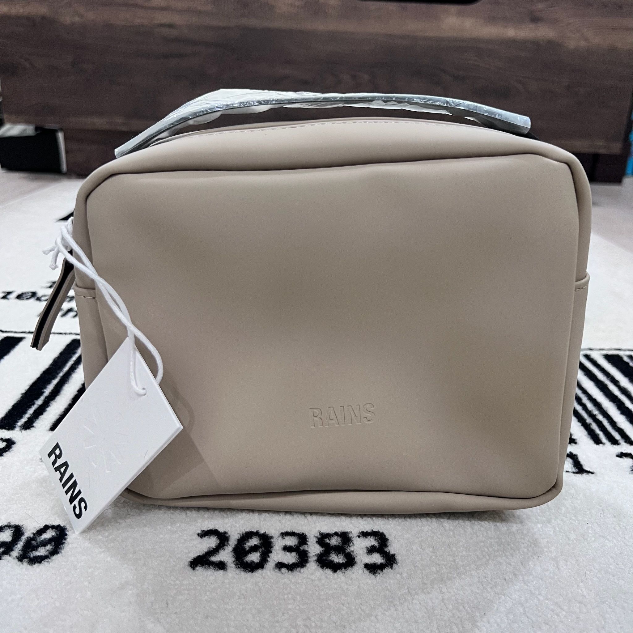 Rains Rains Box Metallic Waterproof Sling/Belt/Crossbody Box Bag Size ONE SIZE - 1 Thumbnail