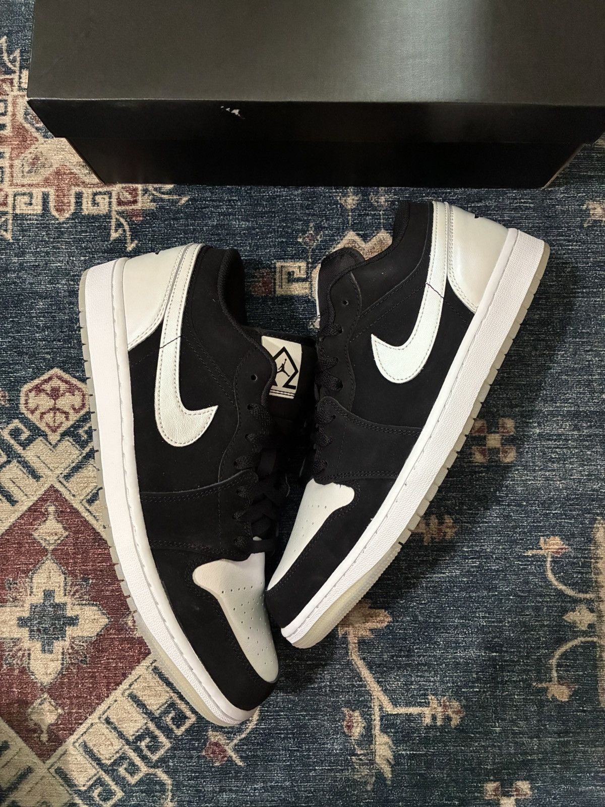 Jordan Brand Air Jordan 1 Low Diamond Shorts SKU DH6931-001 Brand New Size US 11.5 / EU 44-45 - 2 Thumbnail