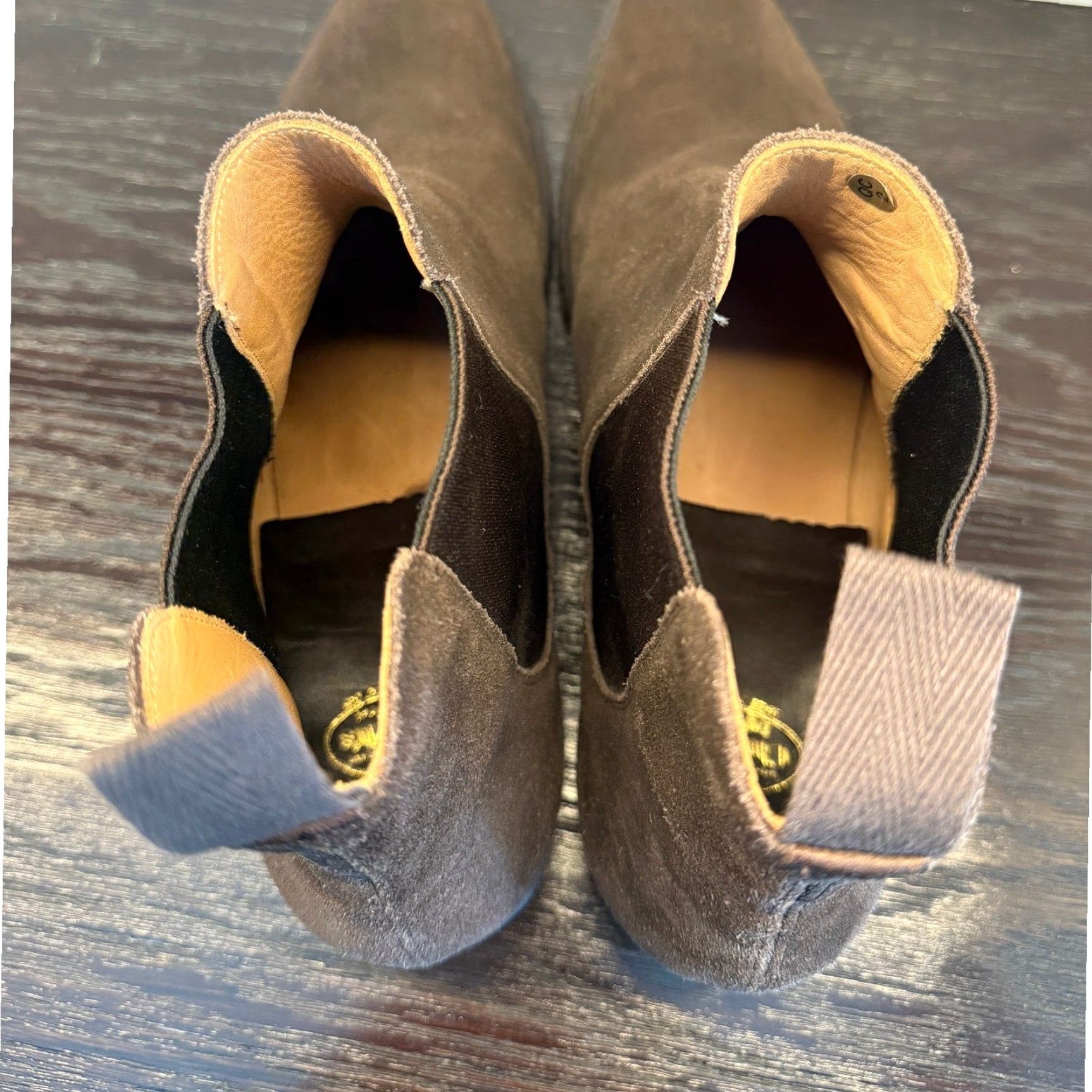 Church's Church's Beijing Mens Dark Brown Suede Chelsea Boots Leather Lined Leather Sole Brown Almond Toe UK 11 US 12 Vintage? (no) Size US 11 / EU 44 - 7 Thumbnail