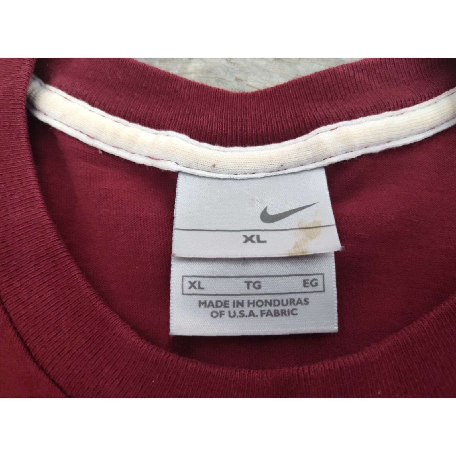 Nike VINTAGE Nike Check Logo T-Shirt Men XL Red/Maroon Gray Short Sleeve Crew Neck Swoosh Embroidered 2000s Y2K Athletic Classic Size US XL / EU 56 / 4 - 6 Thumbnail