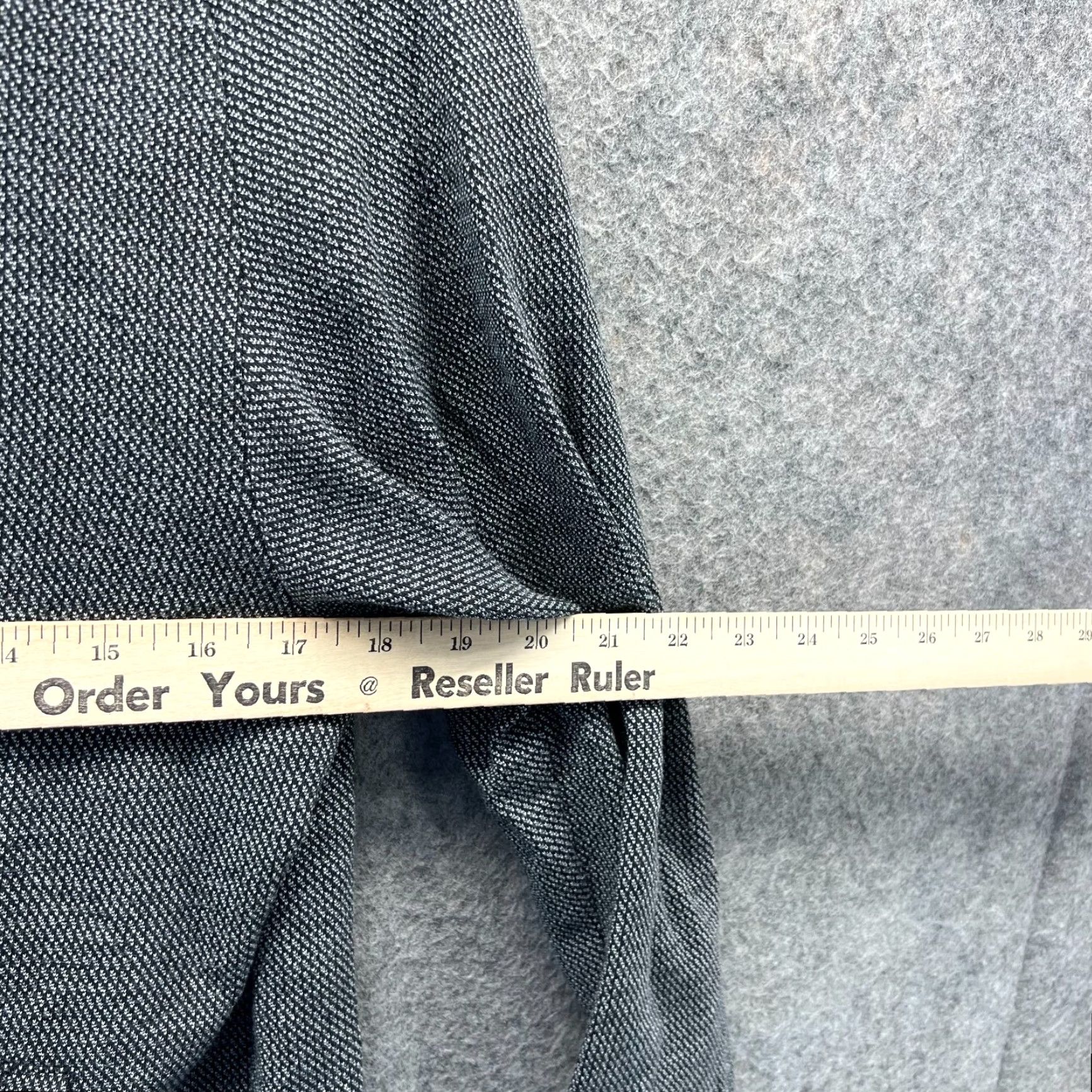 Armani Exchange Armani Exchange Jacket Mens Medium Gray Full Zip Fleece Bomber Vintage Shirt? Size US M / EU 48-50 / 2 - 7 Thumbnail