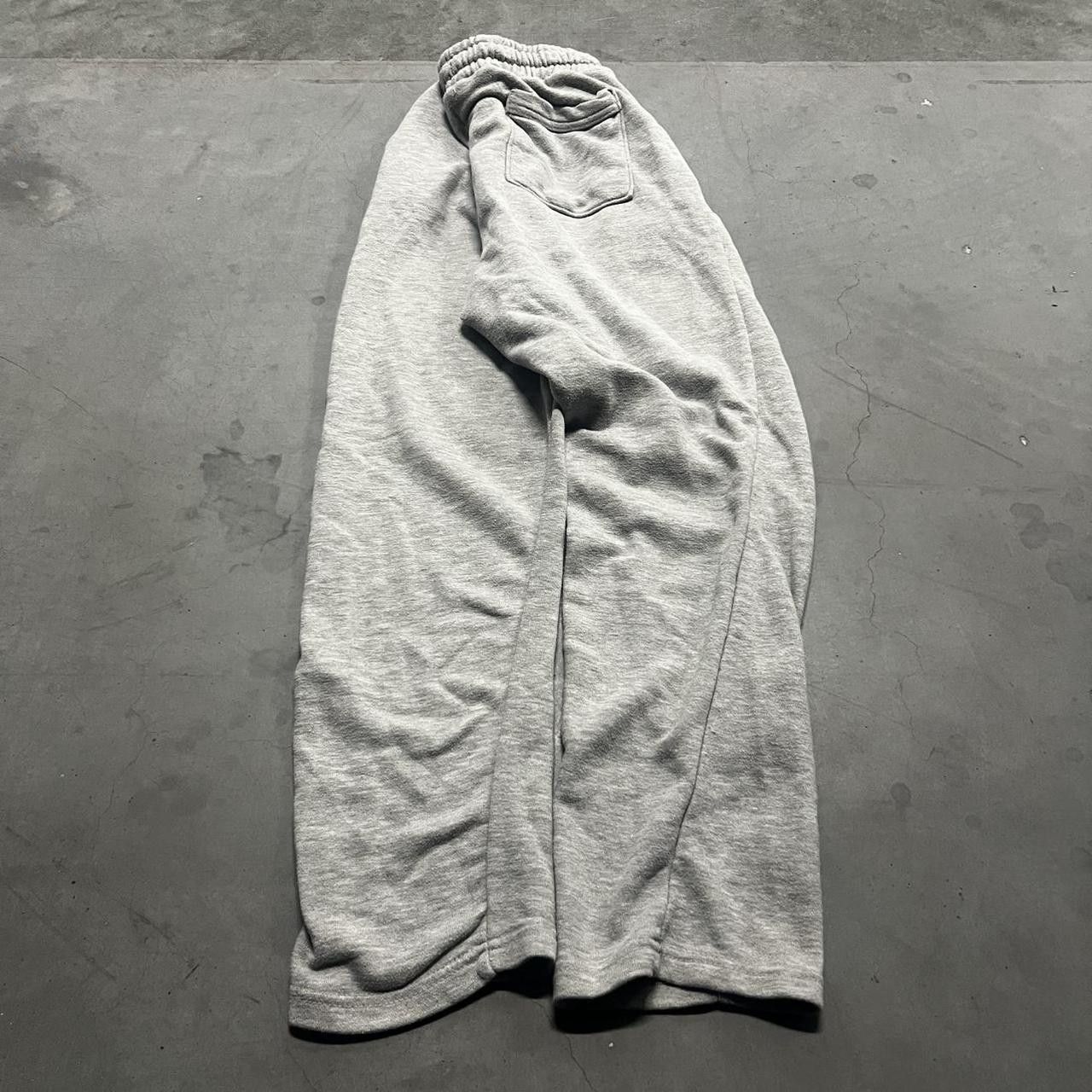 Hurley Vintage Y2K/2000s Hurley Grey Sweatpants! Size US 30 / EU 46 - 4 Thumbnail