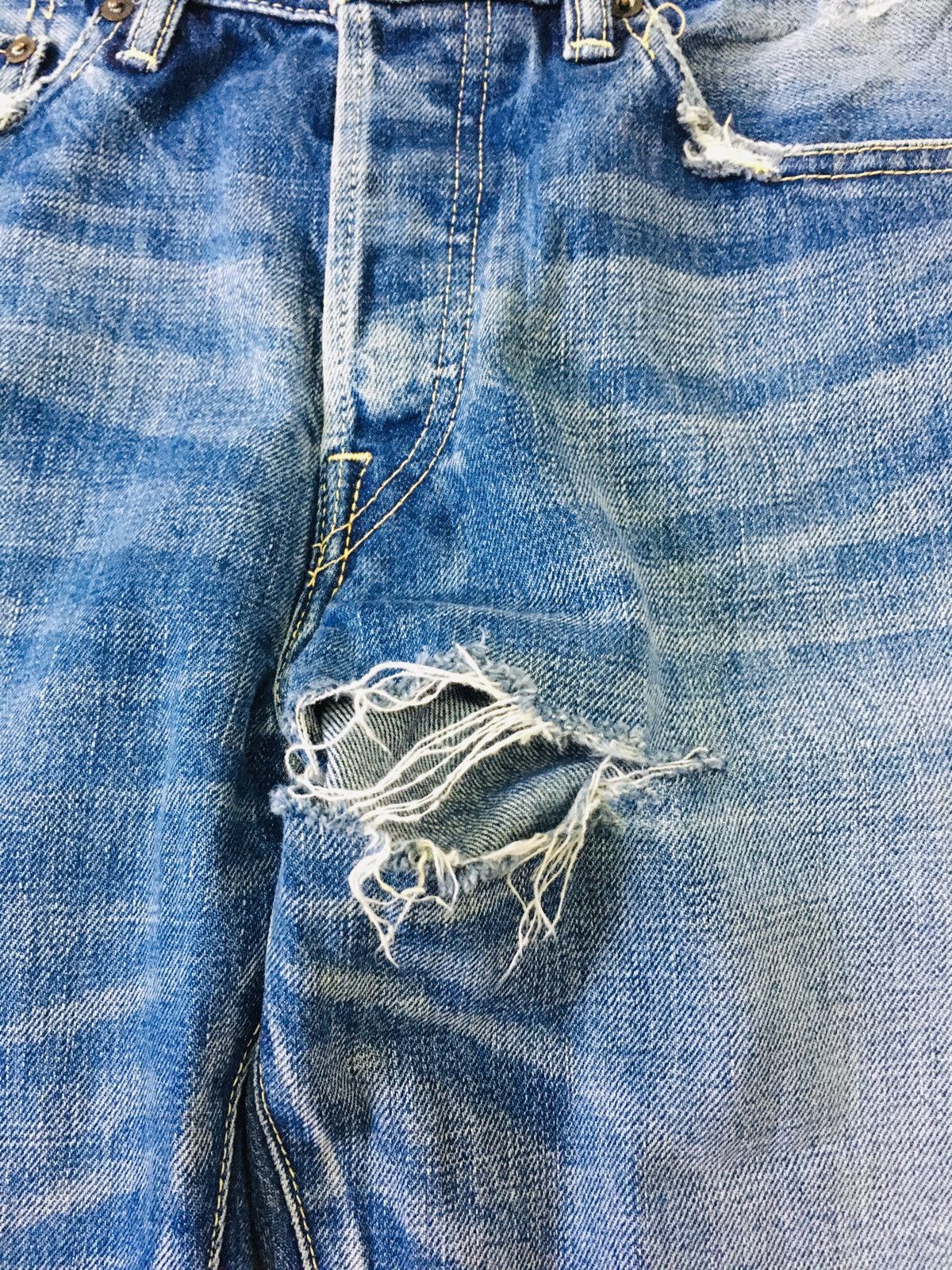 Japanese Brand W Craft Union Distressed Jeans (15) Size US 32 / EU 48 - 12 Thumbnail