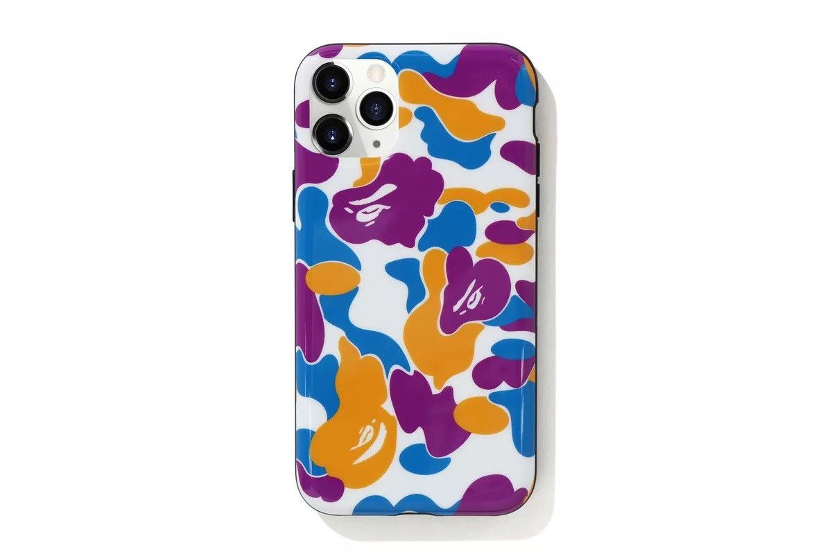 Bape BAPE STORE® LOS ANGELES iPhone 11 Case LA Camo. Size ONE SIZE - 1 Thumbnail