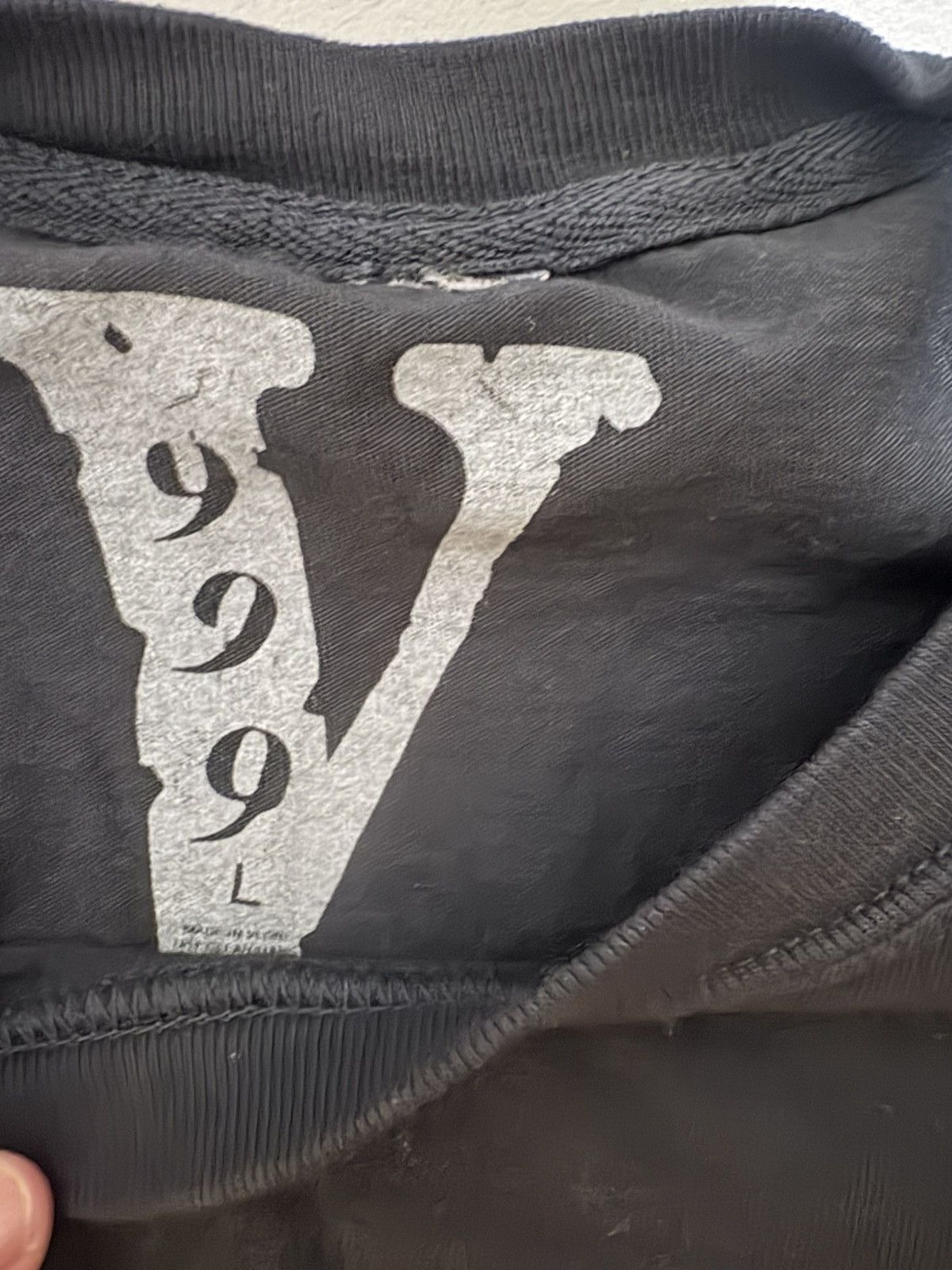 999 Club × Vlone Vlone x 999 Club Juice WRLD Man of the year tee Size US L / EU 52-54 / 3 - 2 Thumbnail