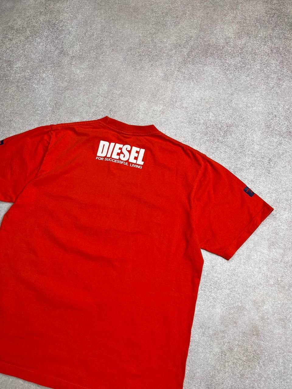Other Vintage Diesel Big Logo Boxy T-shirt Y2K L Size US L / EU 52-54 / 3 - 5 Thumbnail