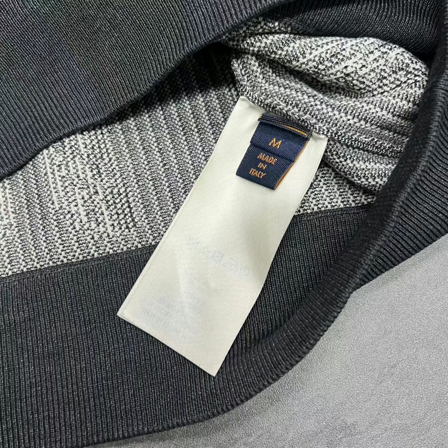 Louis Vuitton Louis Vuitton LV Astronaut Knit Sweater Size M / US 6-8 / IT 42-44 - 5 Thumbnail