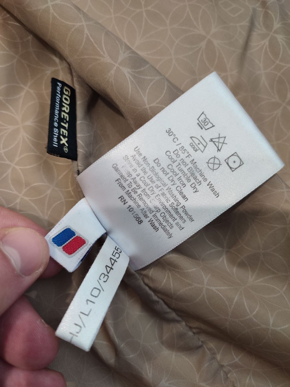 Berghaus Berghaus GORE-TEX Women's Waterproof Jacket-Coat Size 10 Size L / US 10 / IT 46 - 19 Thumbnail