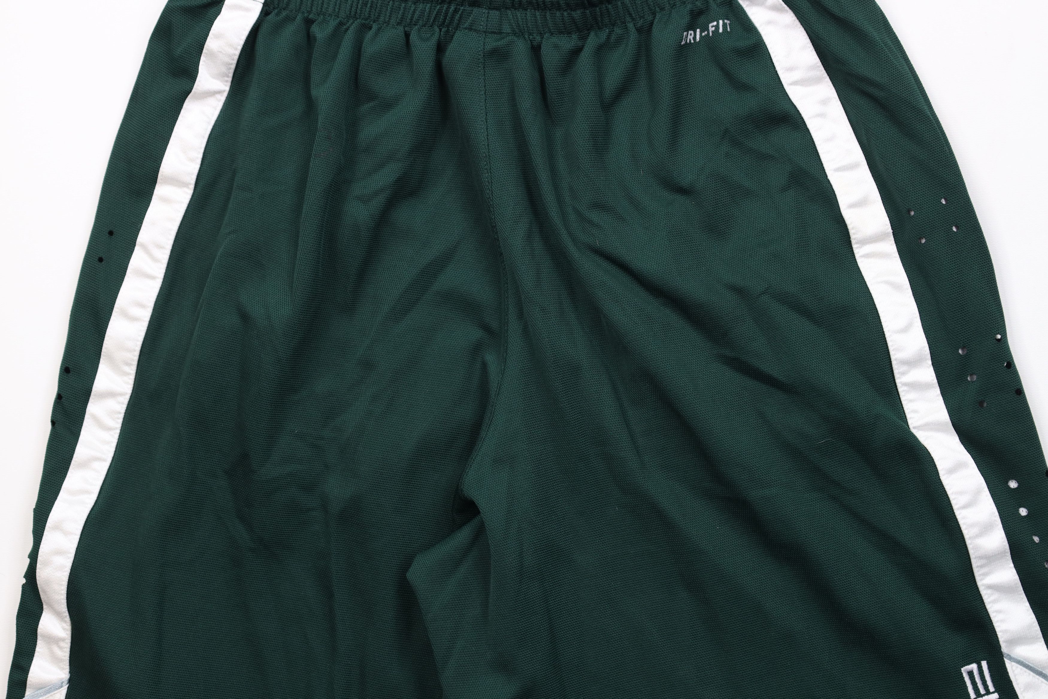 Nike Nike Elite State University Basketball Shorts Green Stitched Size US 34 / EU 50 - 12 Thumbnail