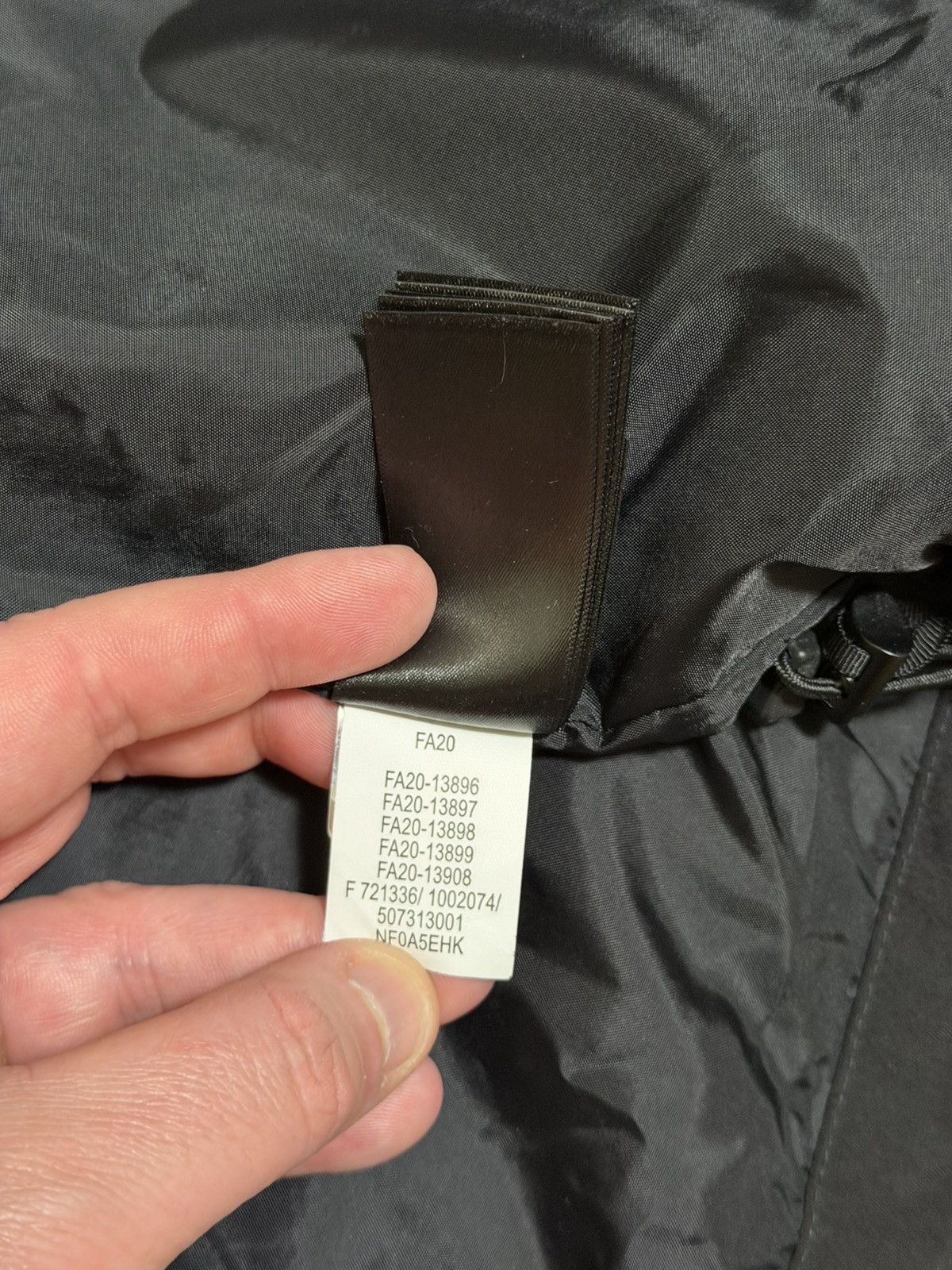 Supreme × The North Face 🔥Supreme x The North Face S Logo Mountain Jacket/Windbreaker Size US M / EU 48-50 / 2 - 18 Thumbnail