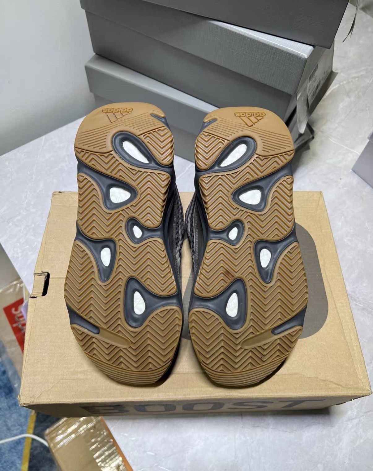 Yeezy Yeezy 700 Crystal Clear J42 Size US 6.5 / IT 36.5 - 6 Thumbnail