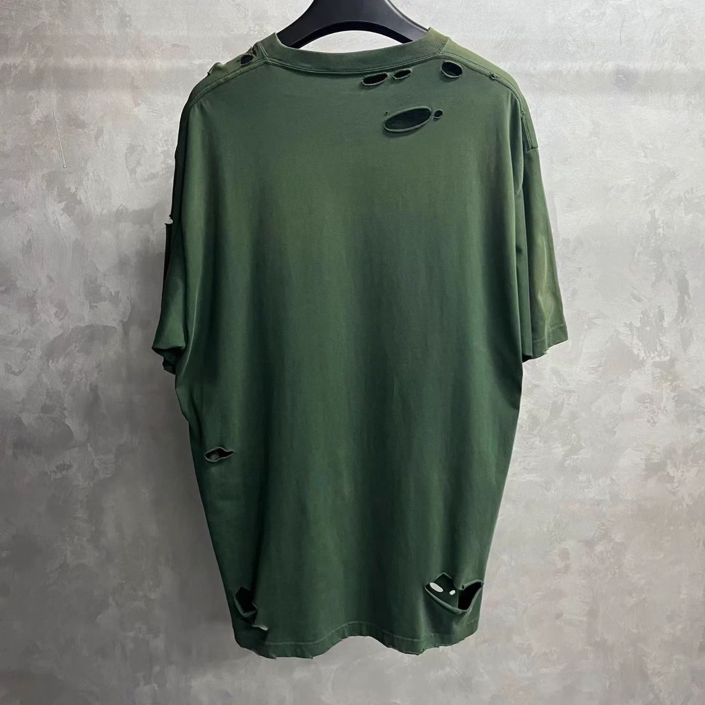 Balenciaga Balenciaga Green Cracked Dropped Shoulder Short-Sleeve XS Size US XS / EU 42 / 0 - 2 Thumbnail