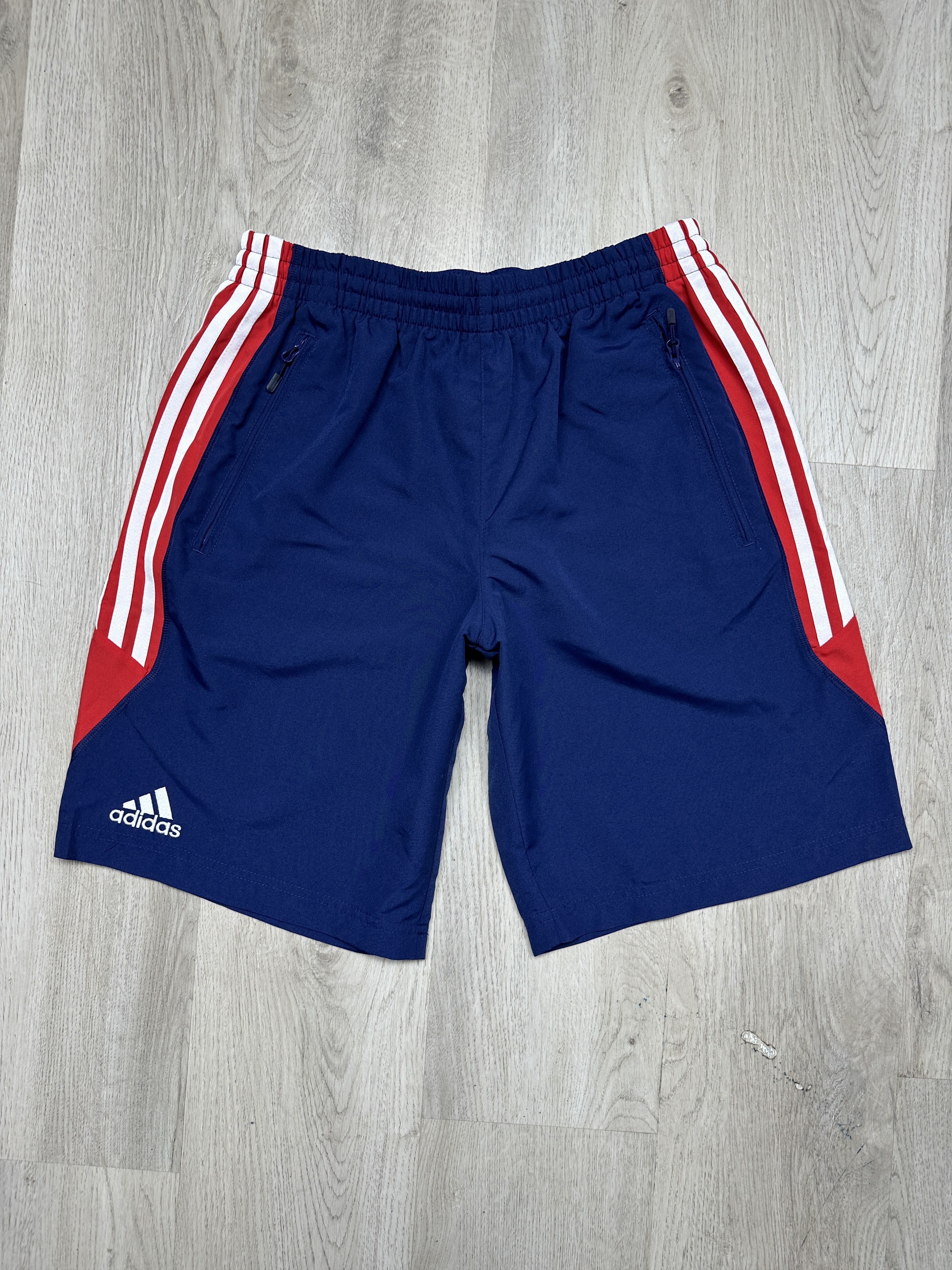 Adidas Adidas Vintage Mens Shorts Size US 32 / EU 48 - 1 Thumbnail
