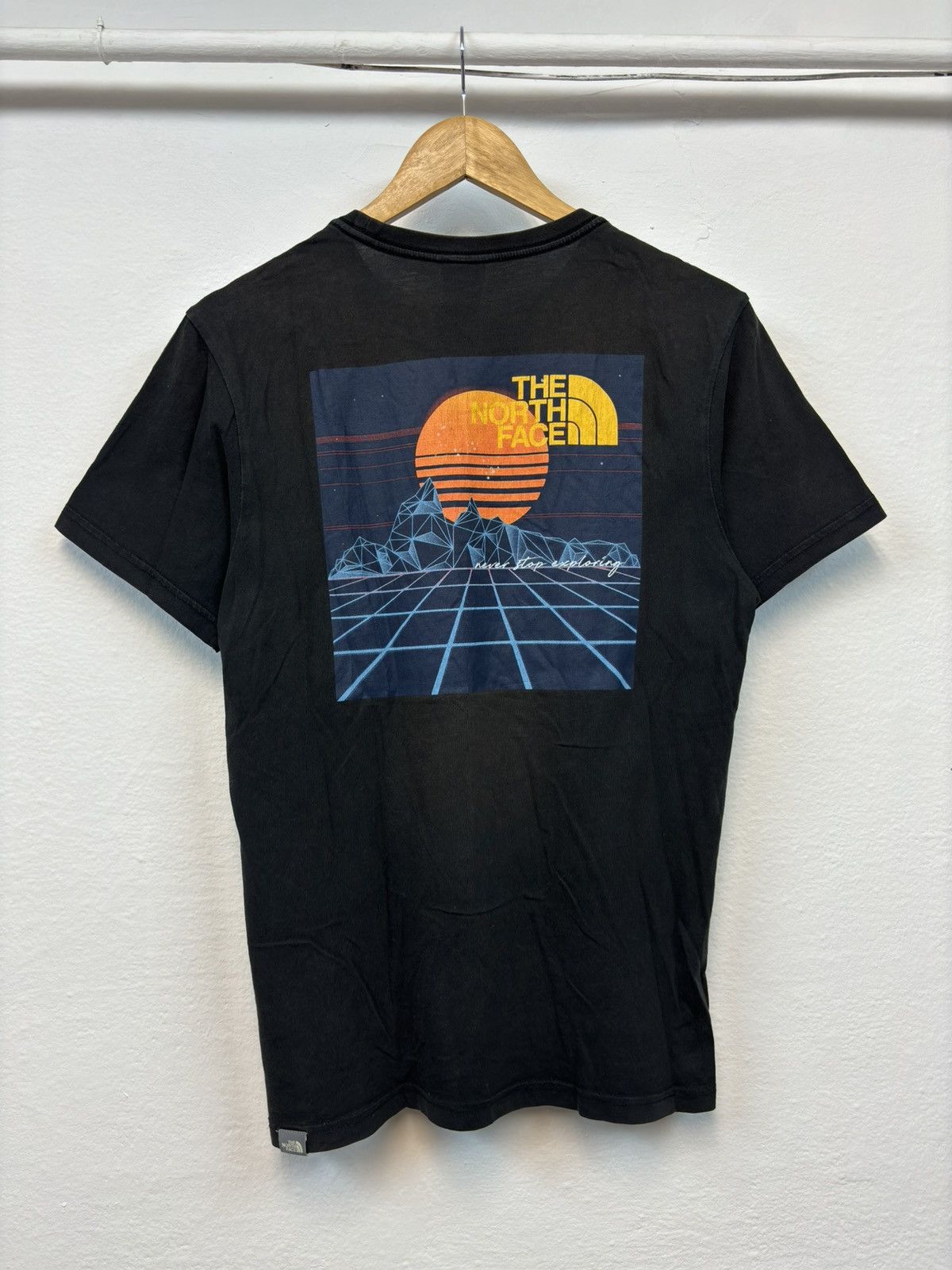 The North Face TNF The North Face Big Logo Tee Outdoor Explore Expedition Size US S / EU 44-46 / 1 - 1 Thumbnail
