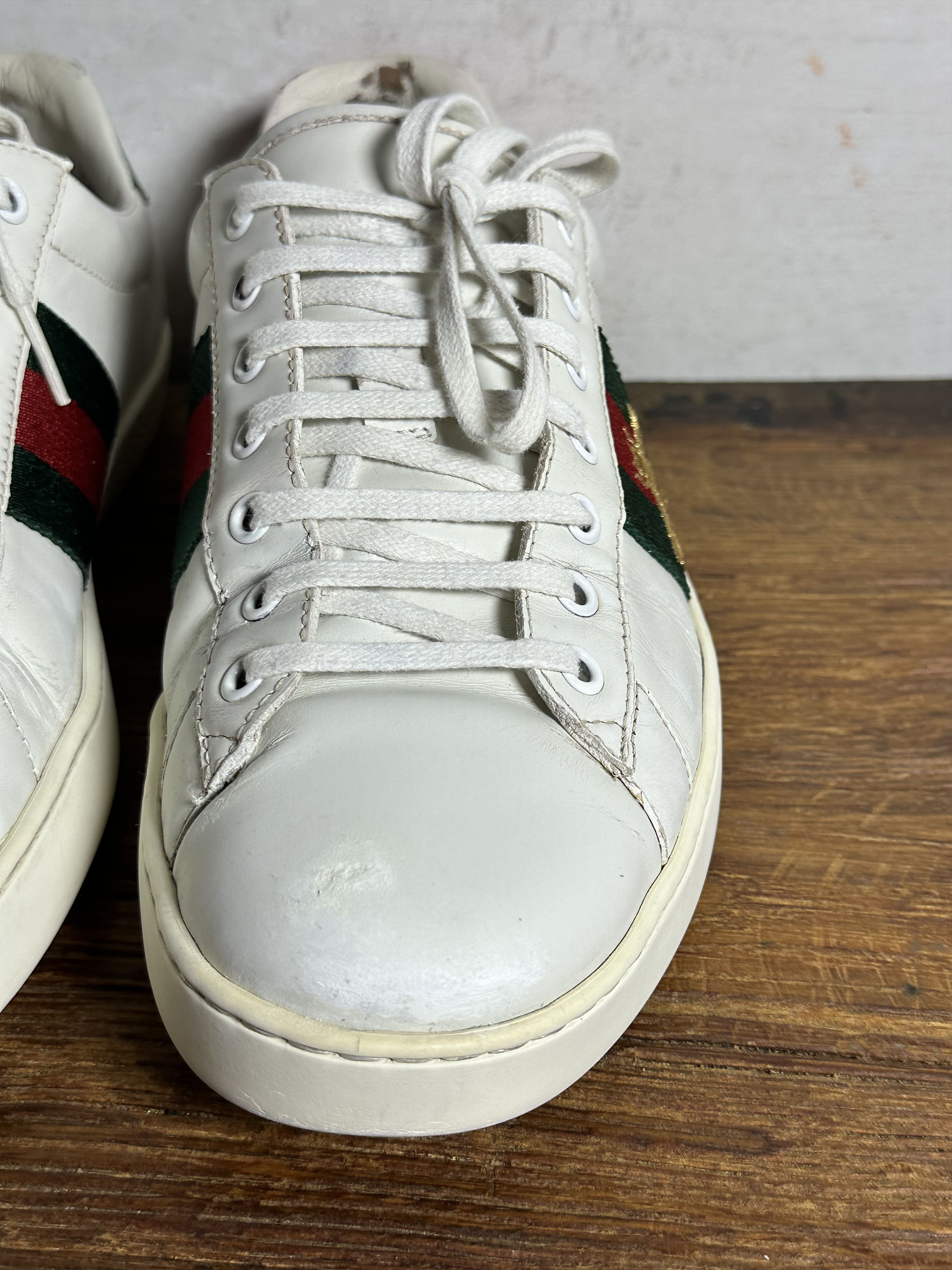 Gucci Gucci Ace Embroidered Bees Leather Sneaker White Navy Size US 9 / EU 42 - 8 Thumbnail