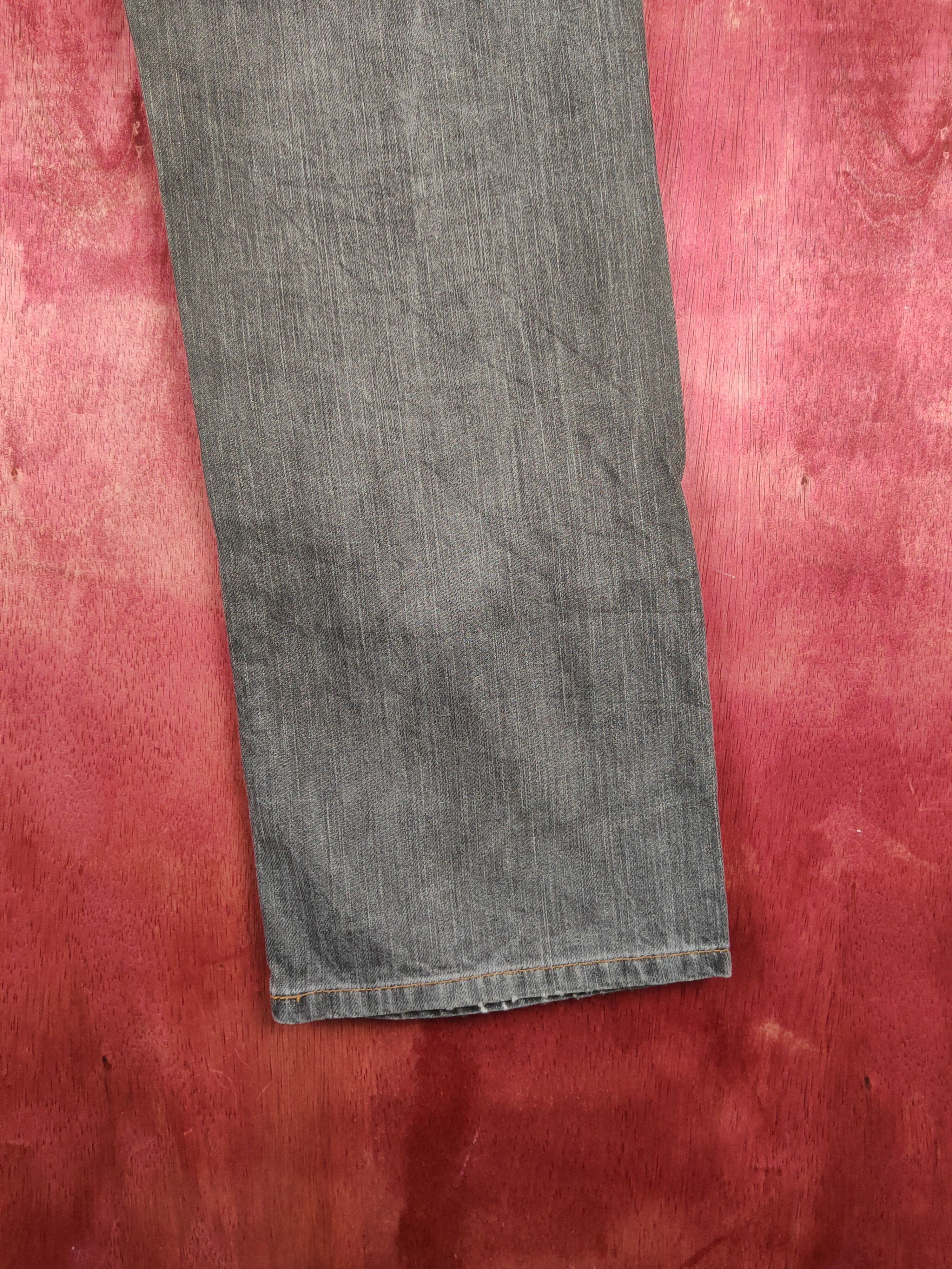 Japanese Brand Uniqlo Dark Gray Faded Distressed Ripped Jeans #S2317 Size US 31 - 12 Thumbnail