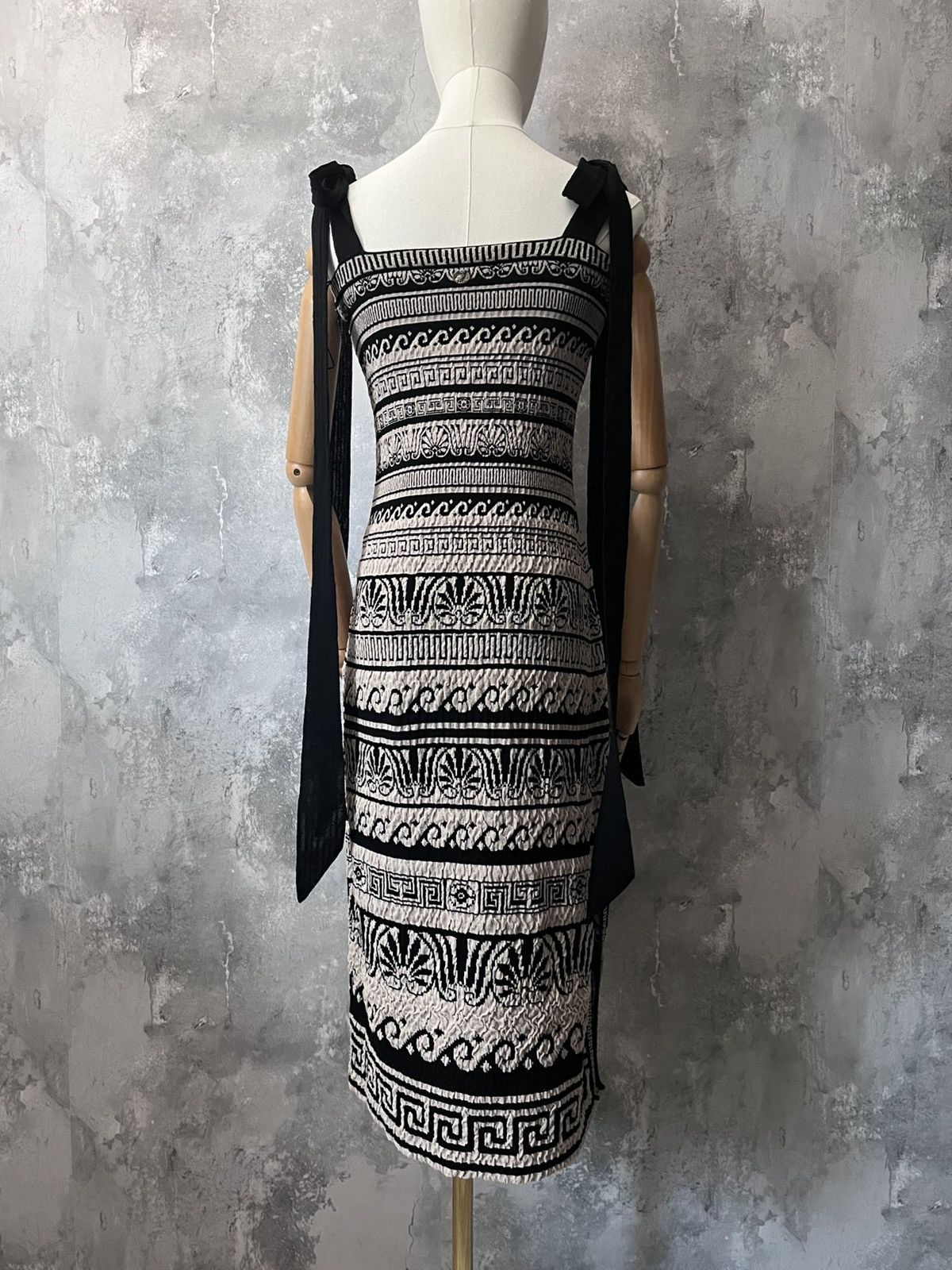 Chanel Chanel 2018 Cruise by Karl Lagerfeld paper dress Size S / US 4 / IT 40 - 9 Thumbnail