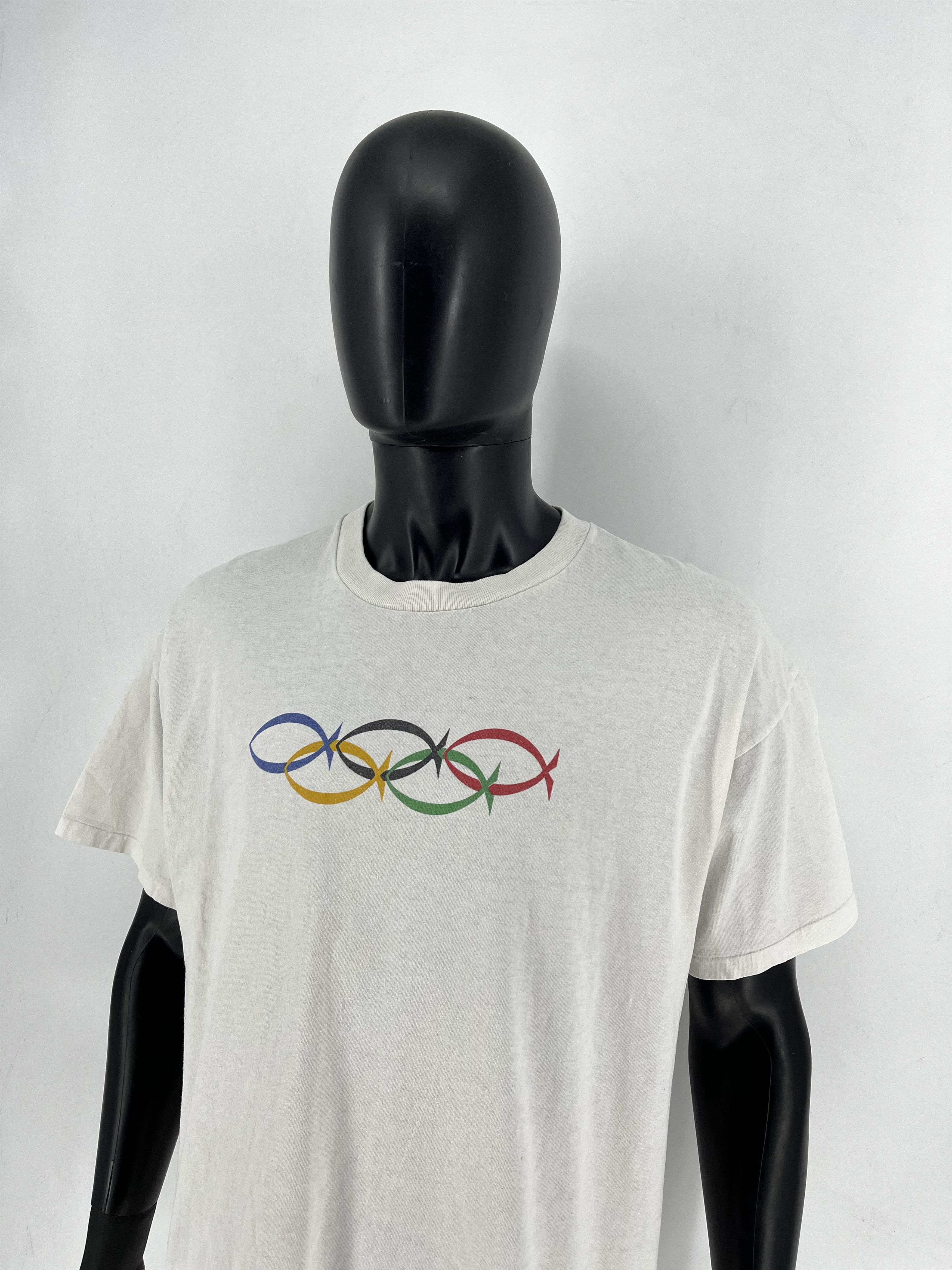 Vintage Vintage 1990s Olympics John 3:16 Jesus Tee Thrashed T-Shirt Size US L / EU 52-54 / 3 - 5 Thumbnail