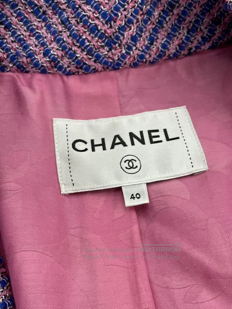Chanel Chanel 23P purple diamond button tweed coat Size S / US 4 / IT 40 - 5 Thumbnail