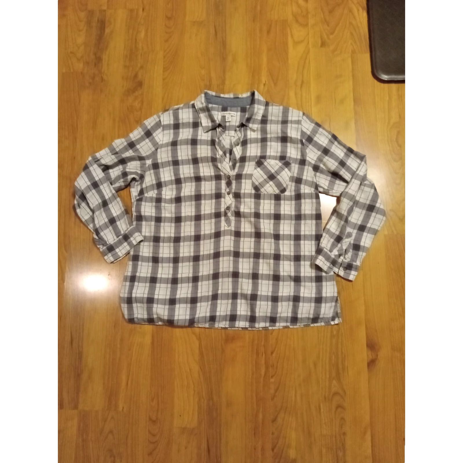 Croft & Barrow VINTAGE Croft & Barrow XL 42" Chest Long Sleeve Women's Top Gray & White Size XL / US 12-14 / IT 48-50 - 2 Thumbnail