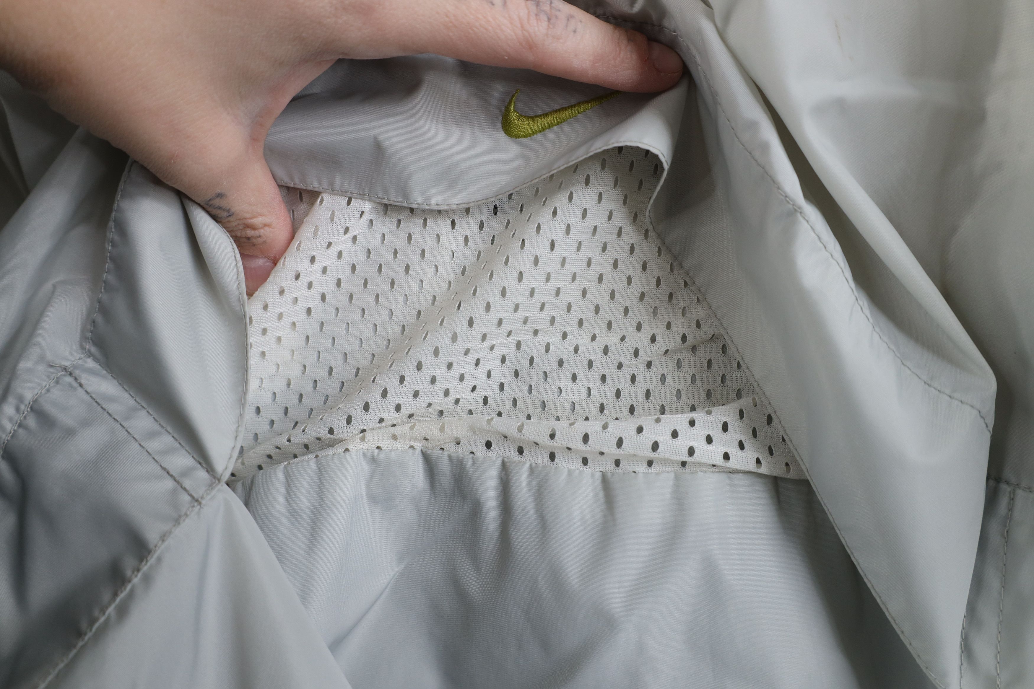 Nike Vintage 90s Nike Swoosh Hooded Anorak Windbreaker Jacket Size US M / EU 48-50 / 2 - 12 Thumbnail