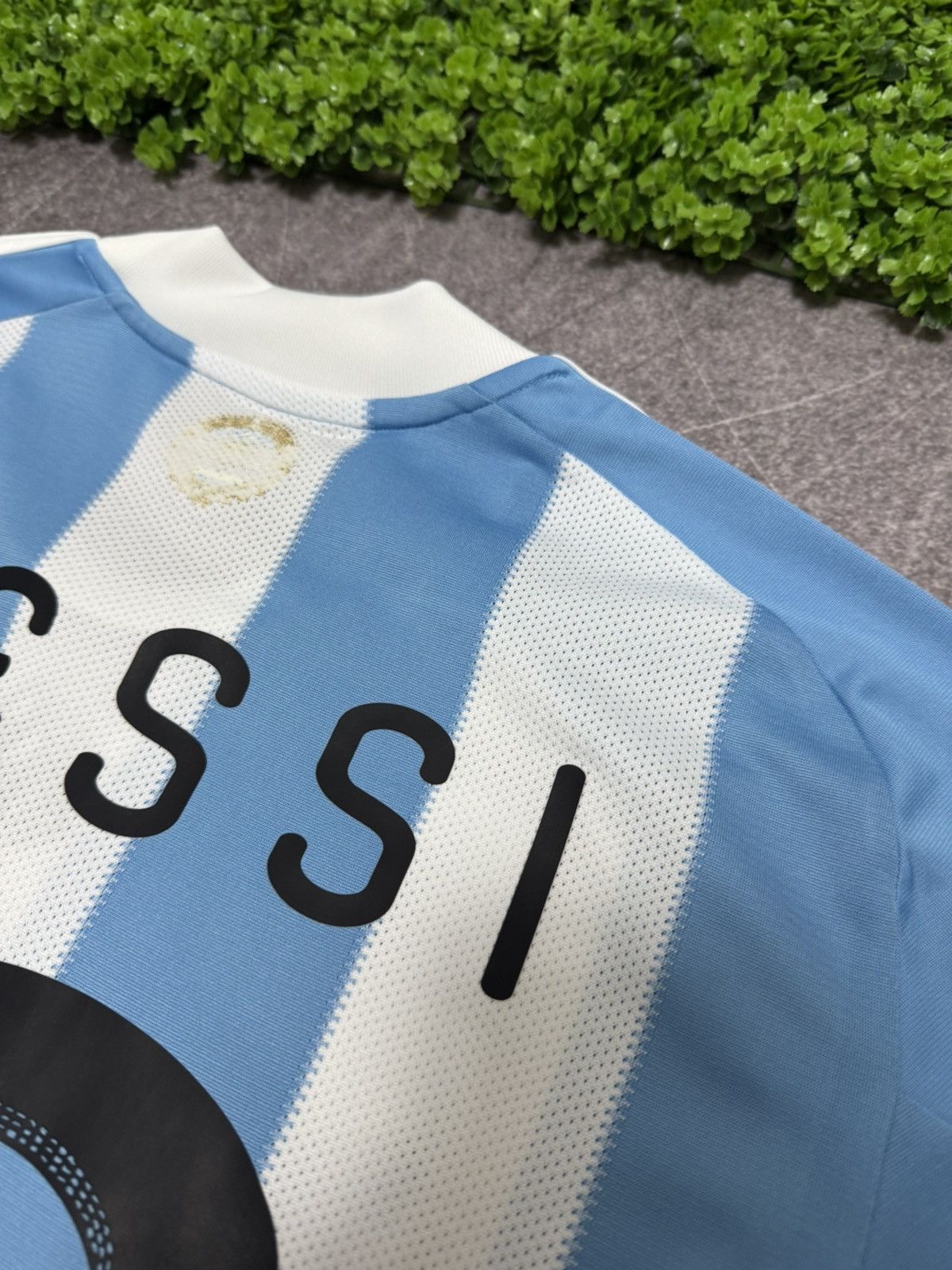 Vintage Adidas Argentina Lionel Messi #10 2010/2011 Soccer Jersey Size US M / EU 48-50 / 2 - 16 Thumbnail