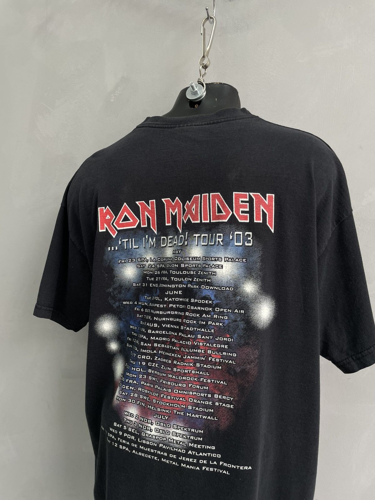 Iron Maiden Vintage 2003 Tour tee Iron Maiden t shirt Size US XL / EU 56 / 4 - 8 Thumbnail