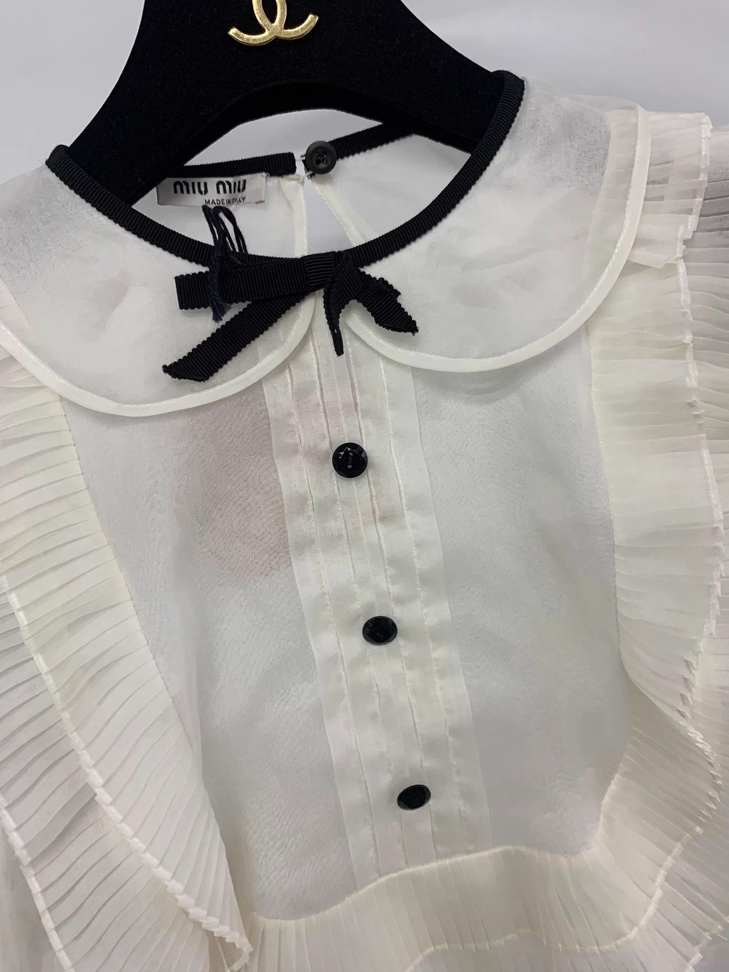 Miu Miu MIU MIU White Silk Top 38 Size S / US 4 / IT 40 - 2 Thumbnail