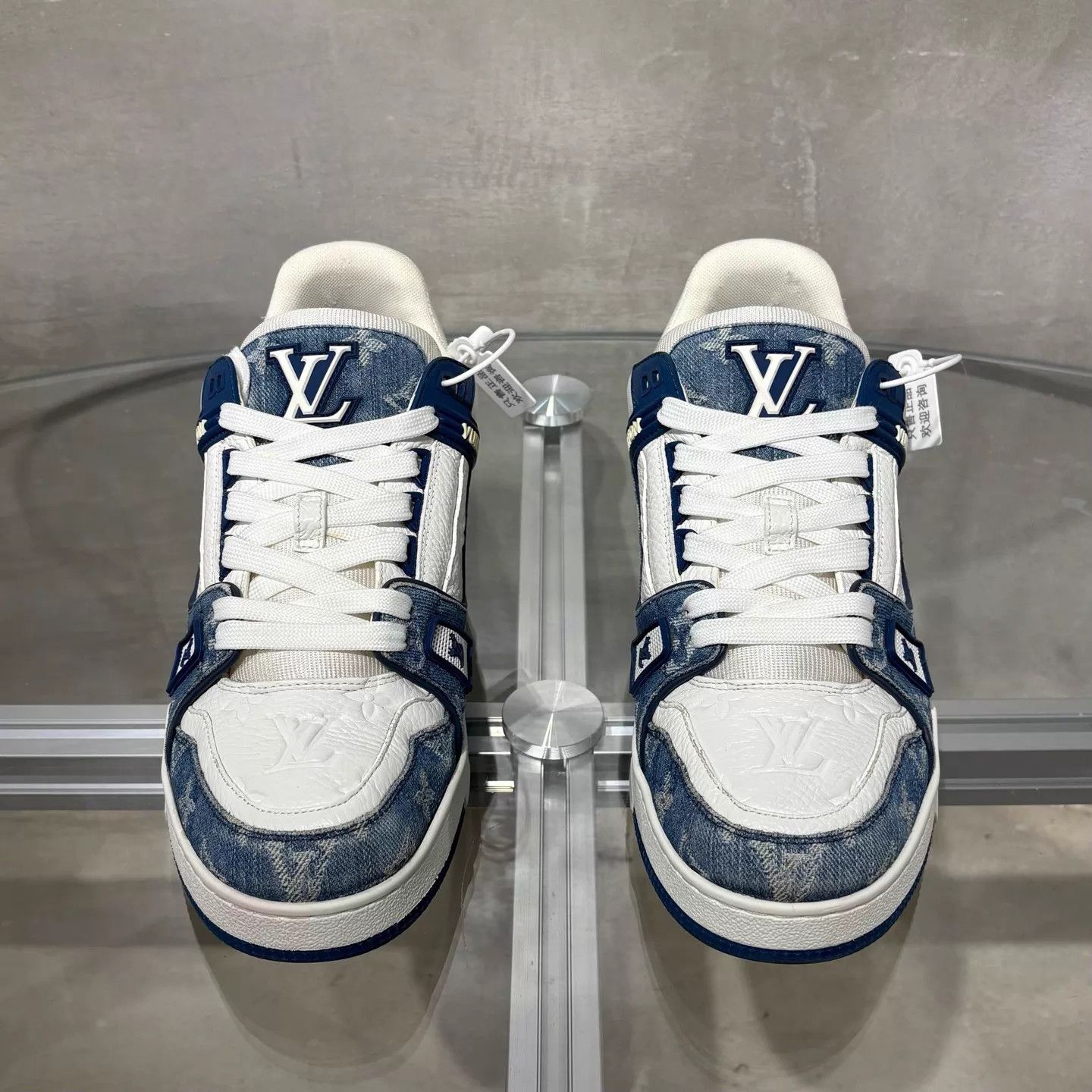 Louis Vuitton LV Trainer White Blue Denim UK7.5/41.5 Size US 8.5 / EU 41-42 - 1 Thumbnail