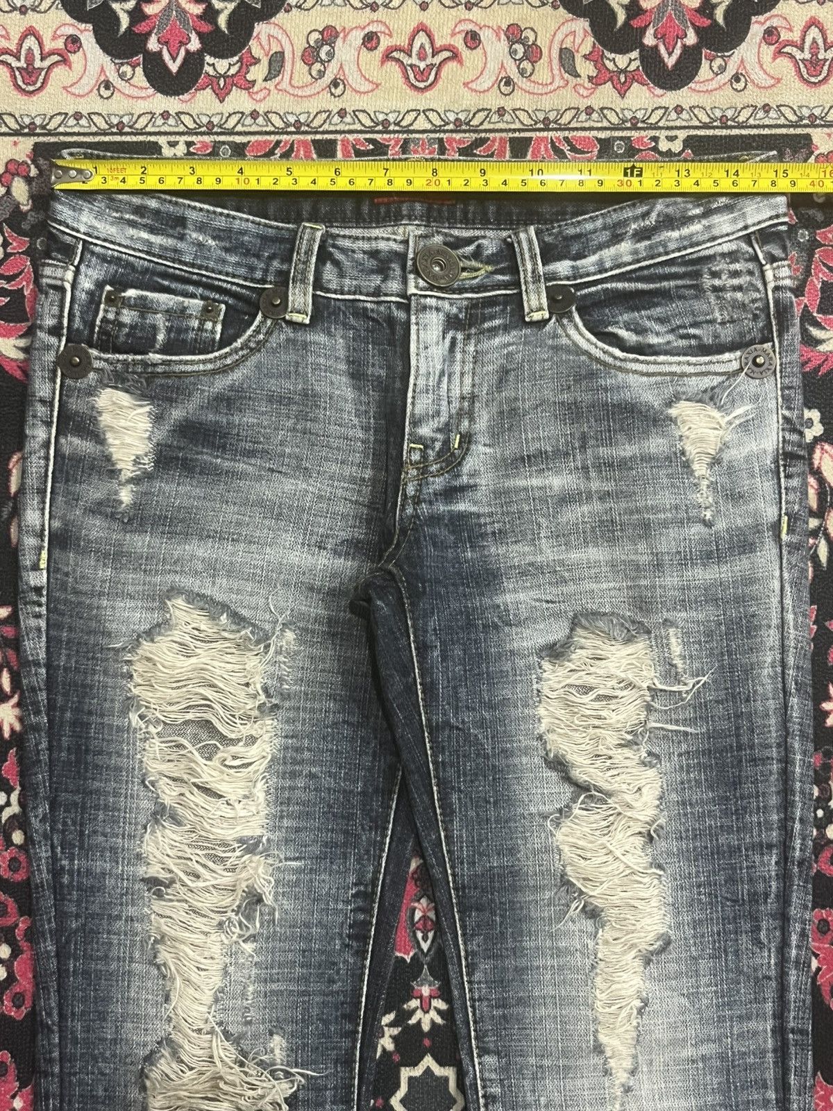 If Six Was Nine Vintage Y2K Japan Maraxia Heavily Destroyed Flare Jeans Size 26" / US 2 / IT 38 - 13 Thumbnail