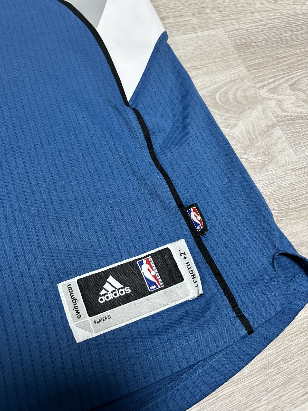 NBA Adidas Andrew Wiggins #22 Timberwolves NBA Jersey Sz L +2 Size US XL / EU 56 / 4 - 10 Thumbnail
