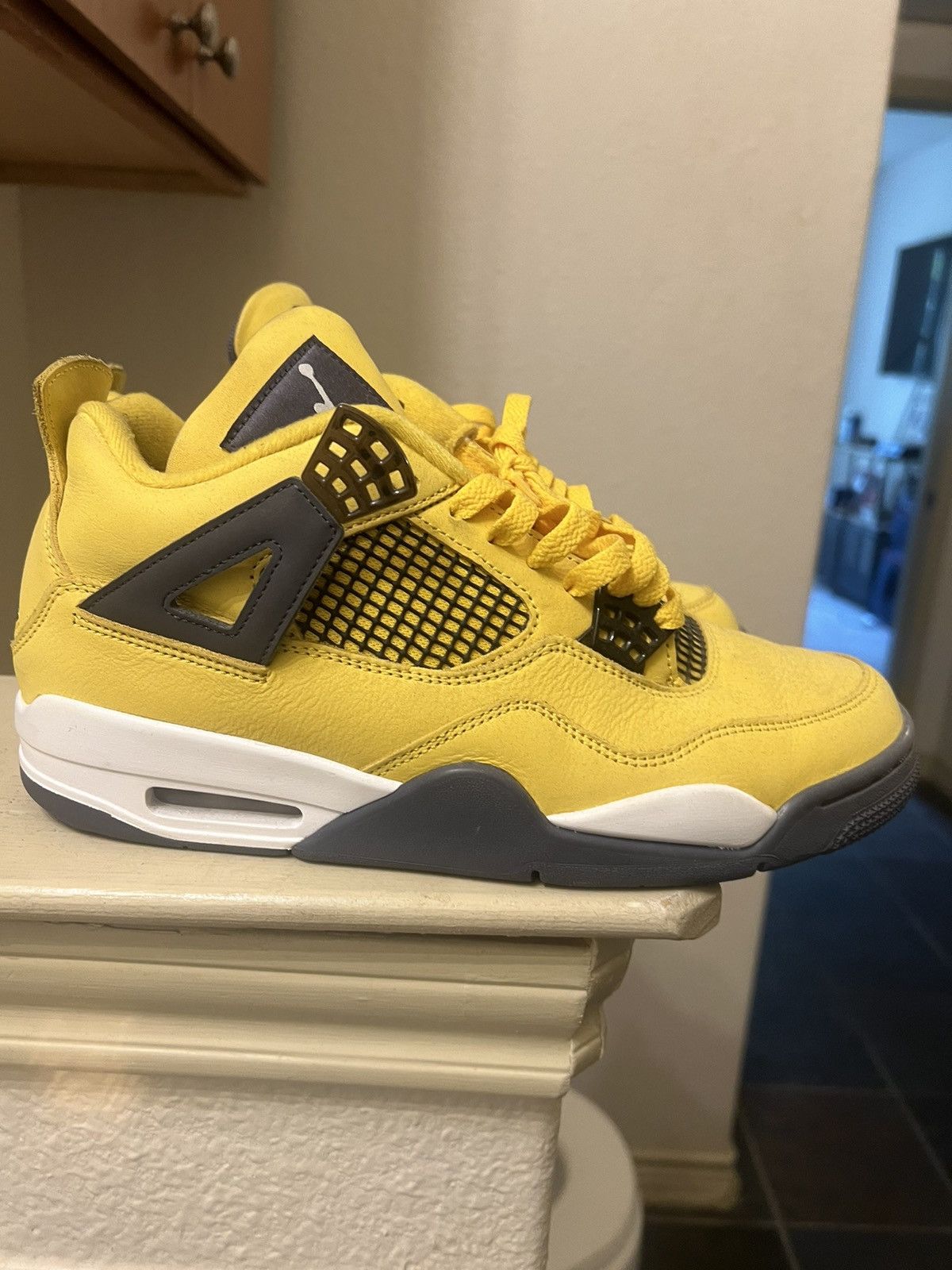 Jordan Brand Lightning 4 Jordans Size US 10 / EU 43 - 4 Thumbnail