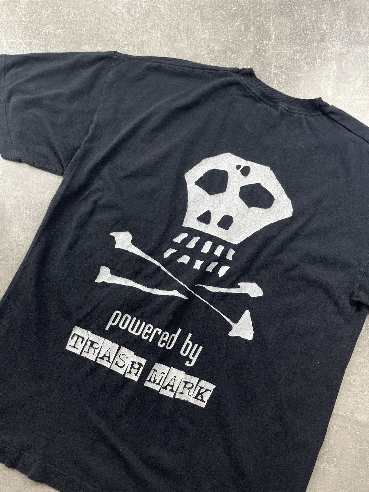 Vintage The Metal Merchant Trash Mark Skull Vampire Punk T-Shirt Size US L / EU 52-54 / 3 - 8 Thumbnail
