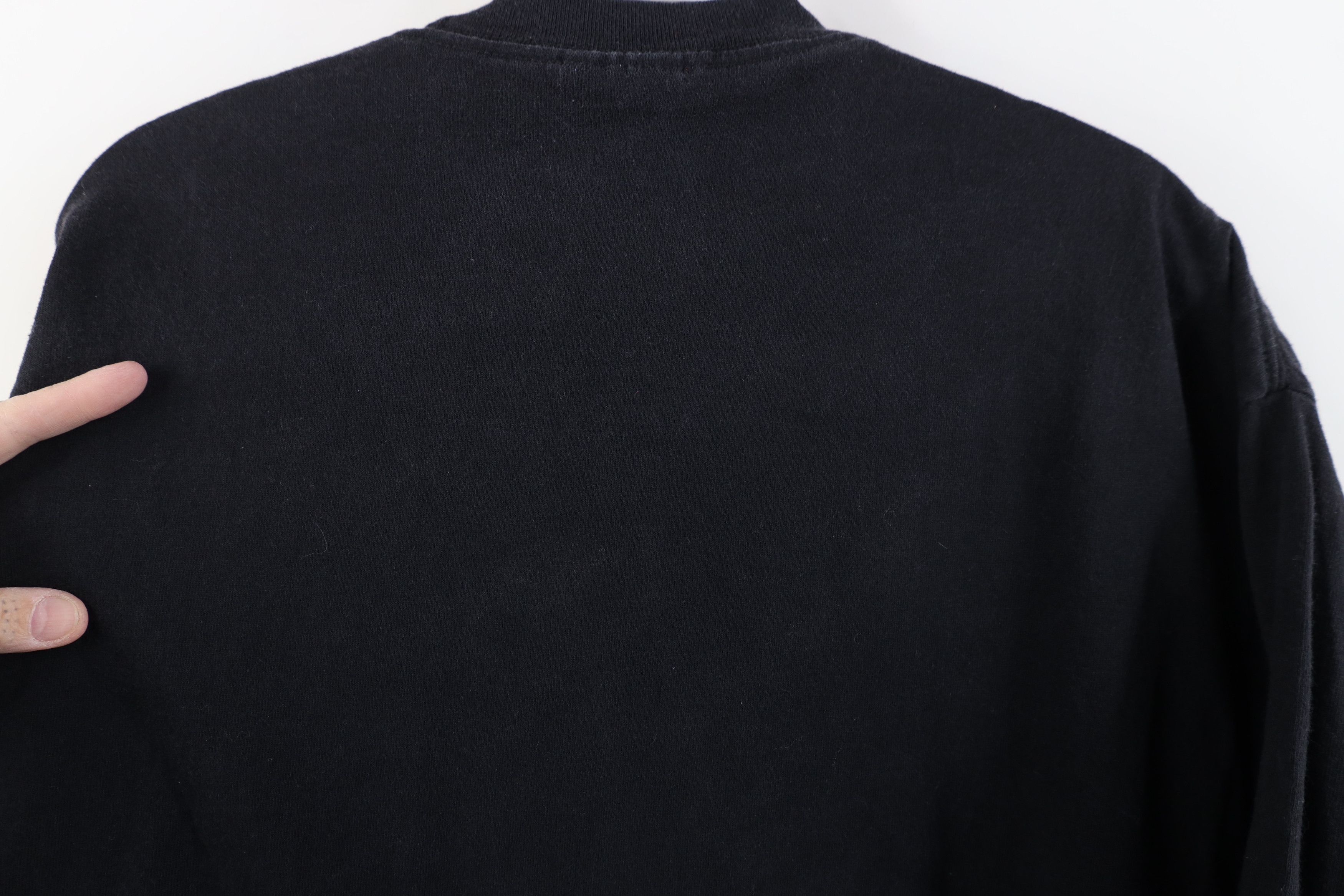 Vintage Vintage 90s Streetwear Wolves Short Sleeve T-Shirt Black Size US XL / EU 56 / 4 - 10 Thumbnail
