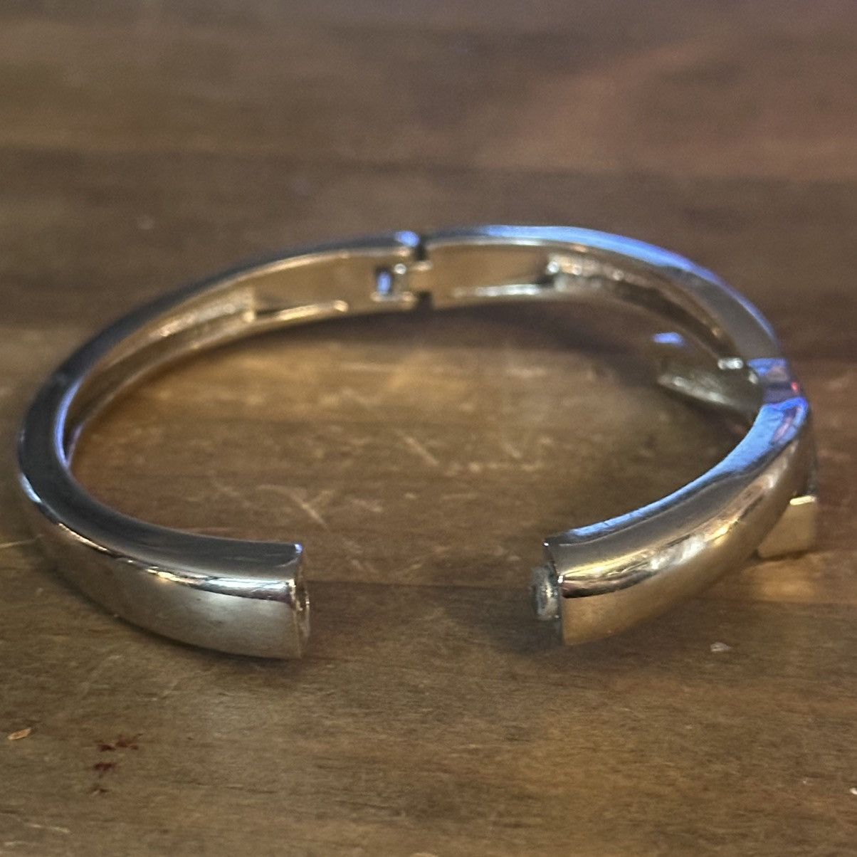 Other Silver tone rhinestone crossover hinged bangle bracelet Size ONE SIZE - 4 Thumbnail