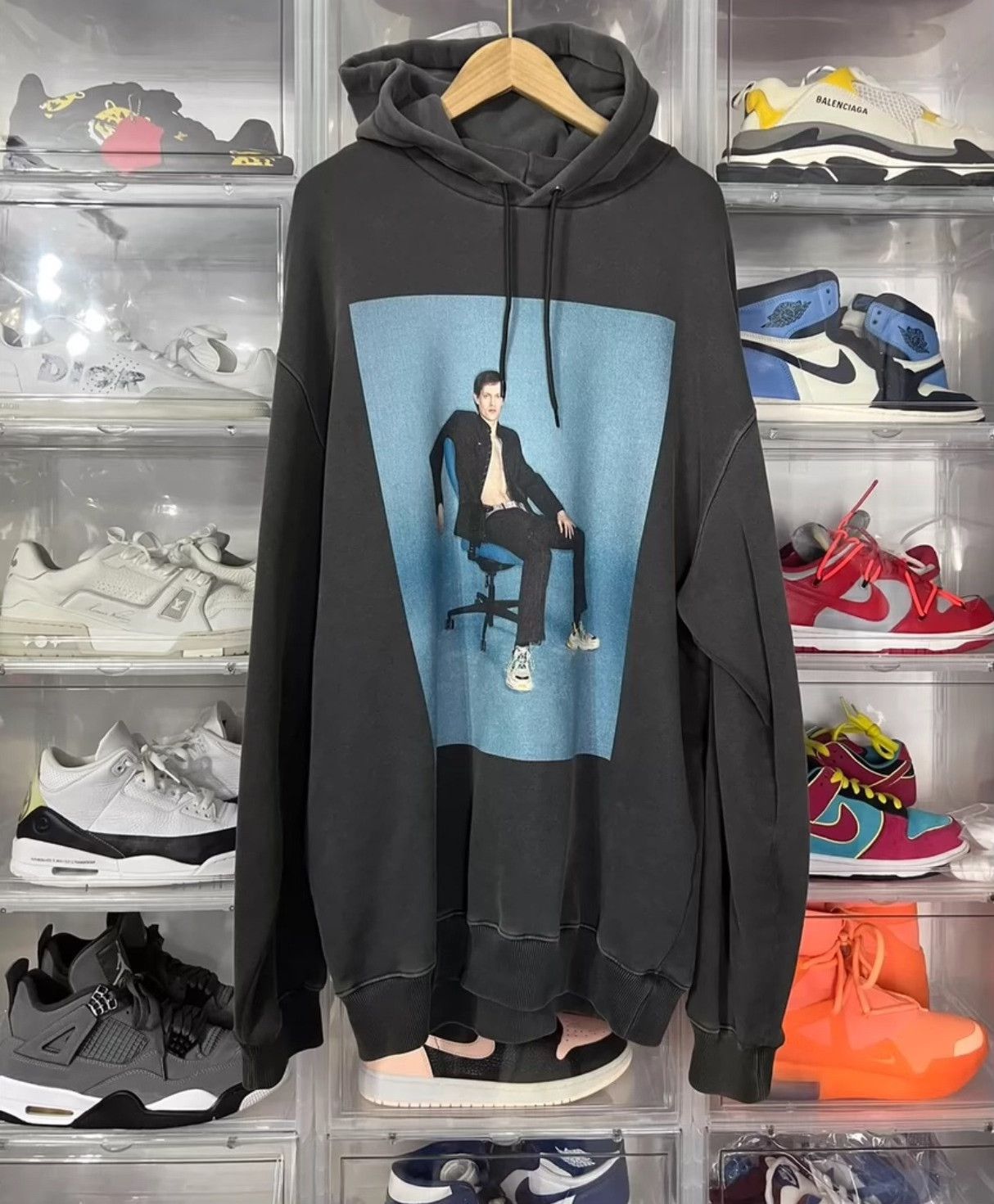 Balenciaga Balenciaga Washed Portrait Hoodie S Size US S / EU 44-46 / 1 - 1 Thumbnail