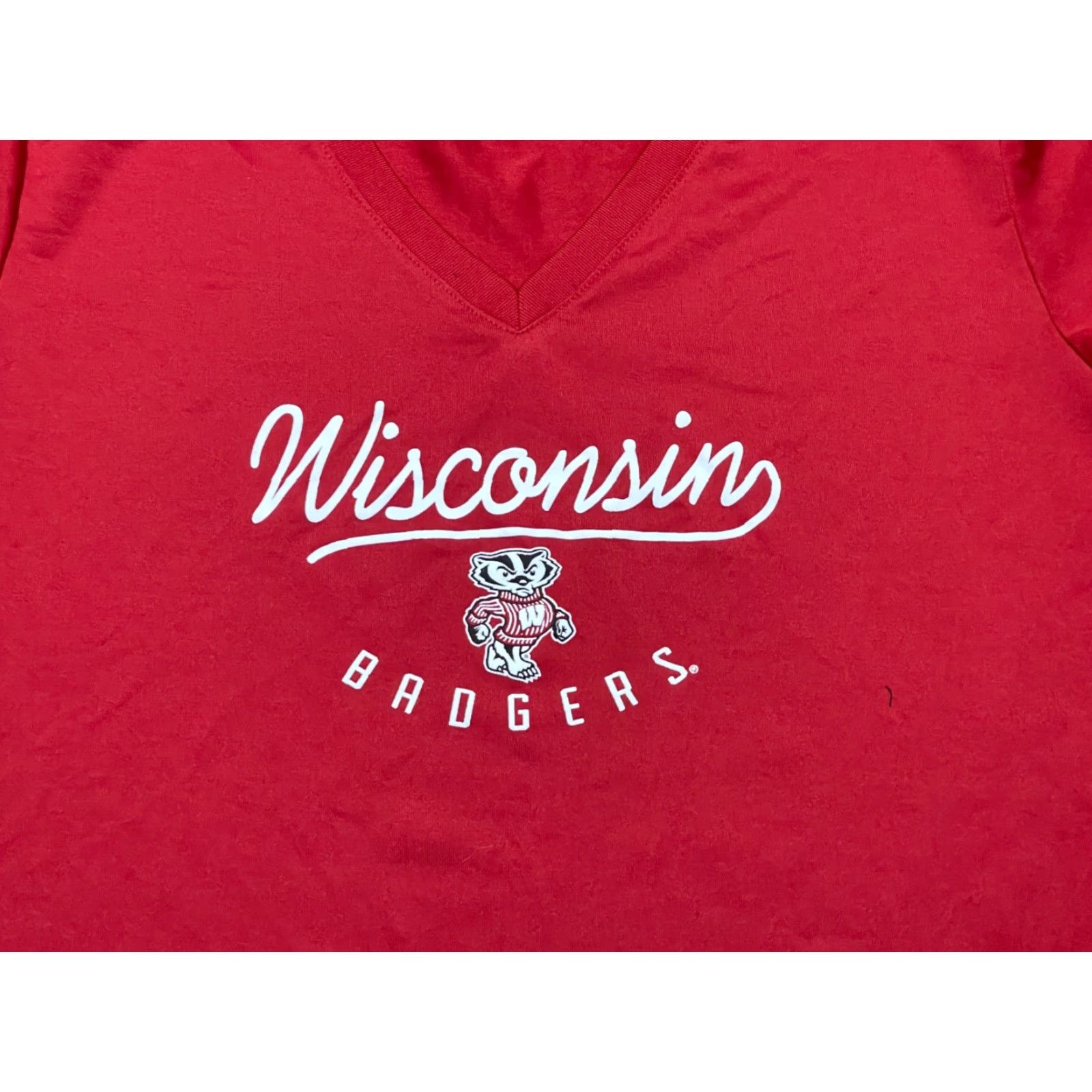 Under Armour Under armour Shirt Womens Red Wisconsin Badgers T-Shirt V-Neck Short Sleeve 2XL Regular Size XXL / US 16-18 / IT 52-54 - 3 Thumbnail