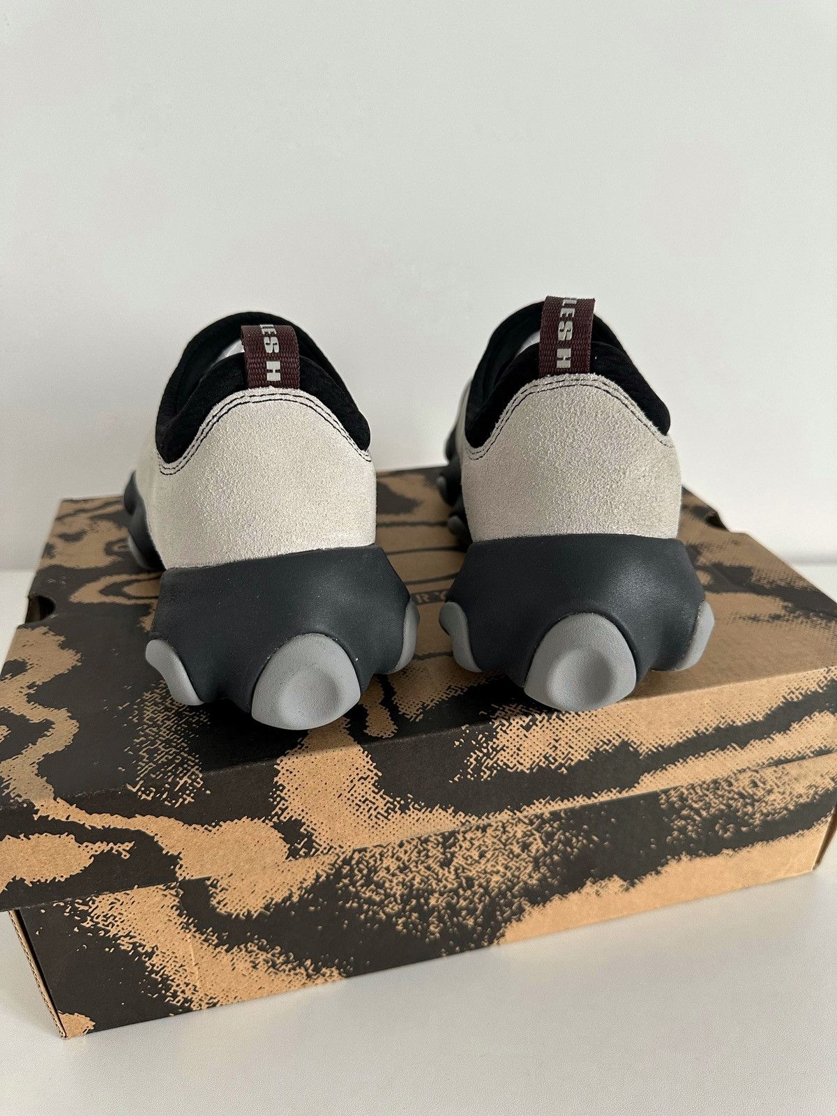 Oakley Factory Team Suede Flesh White Birch Sandal Sneakers