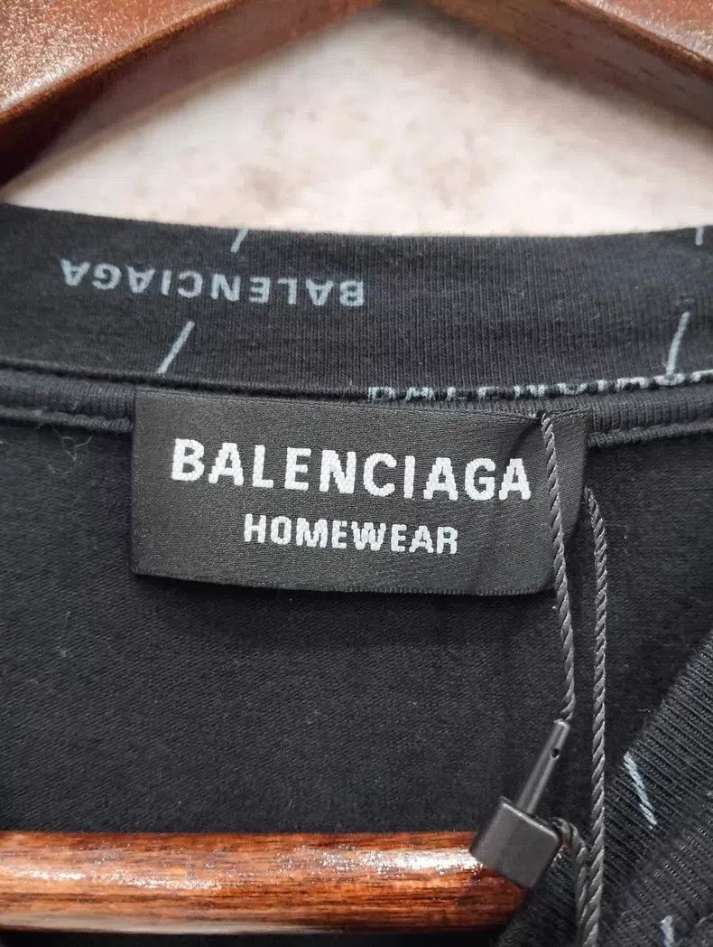 Balenciaga Balenciaga All-over logo short-sleeve T-shirt - Size 2 Size US M / EU 48-50 / 2 - 3 Thumbnail