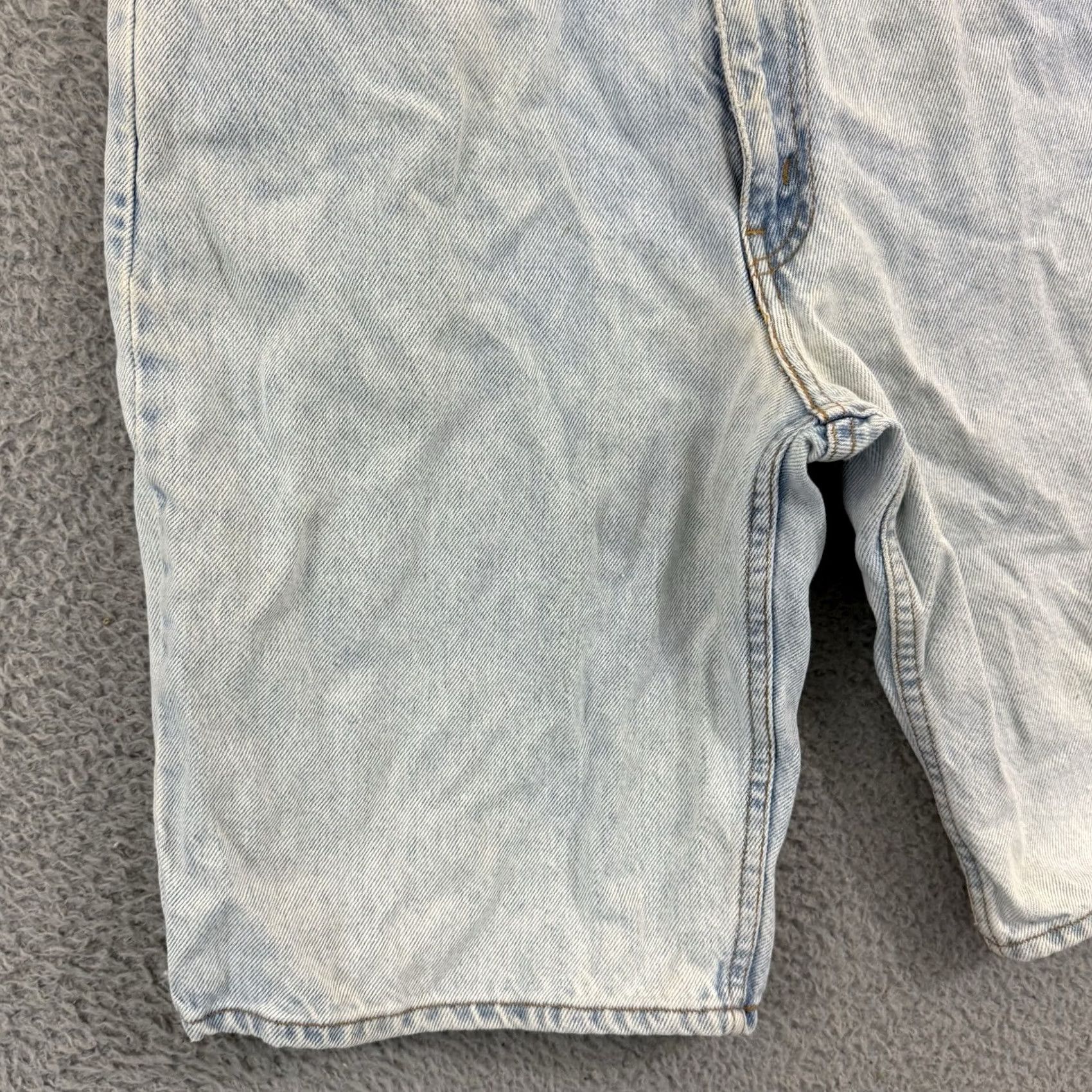 Levi's VINTAGE Levi’s 550 Shorts Men’s 30 Denim Blue Stone Wash 10” Hipster Biker 90s USA Mens Size US 30 / EU 46 - 3 Thumbnail