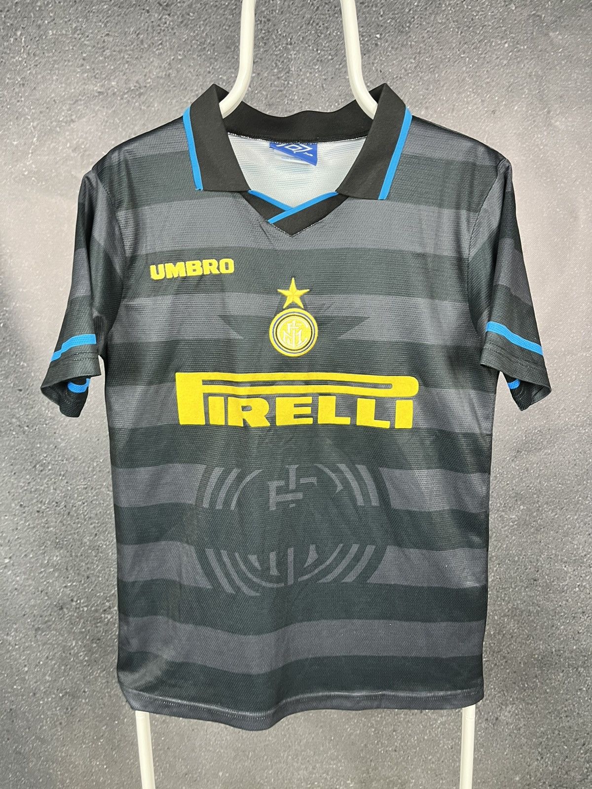 Umbro Inter Internazionale Milan 1997 1998 umbro jersey soccer Size US S / EU 44-46 / 1 - 1 Thumbnail