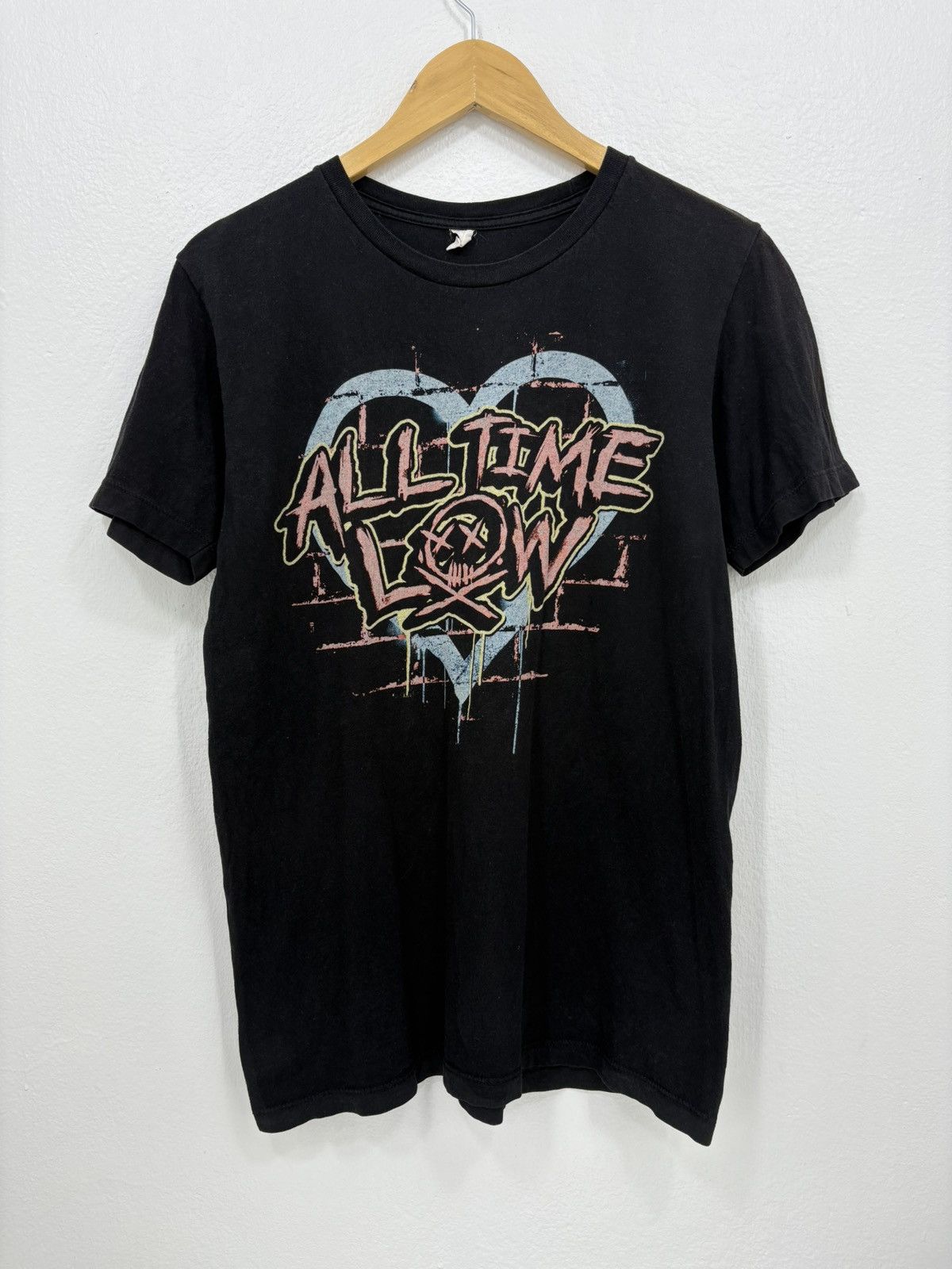 Band Tees All Time Low size M Size US M / EU 48-50 / 2 - 2 Thumbnail