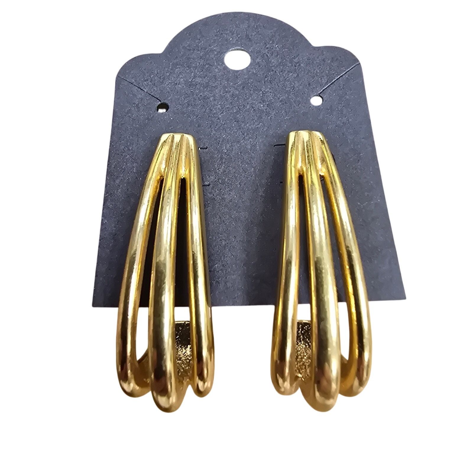 Other Vintage Avon Drop Goldtone Earrings, 1.5 inch Size ONE SIZE - 1 Thumbnail