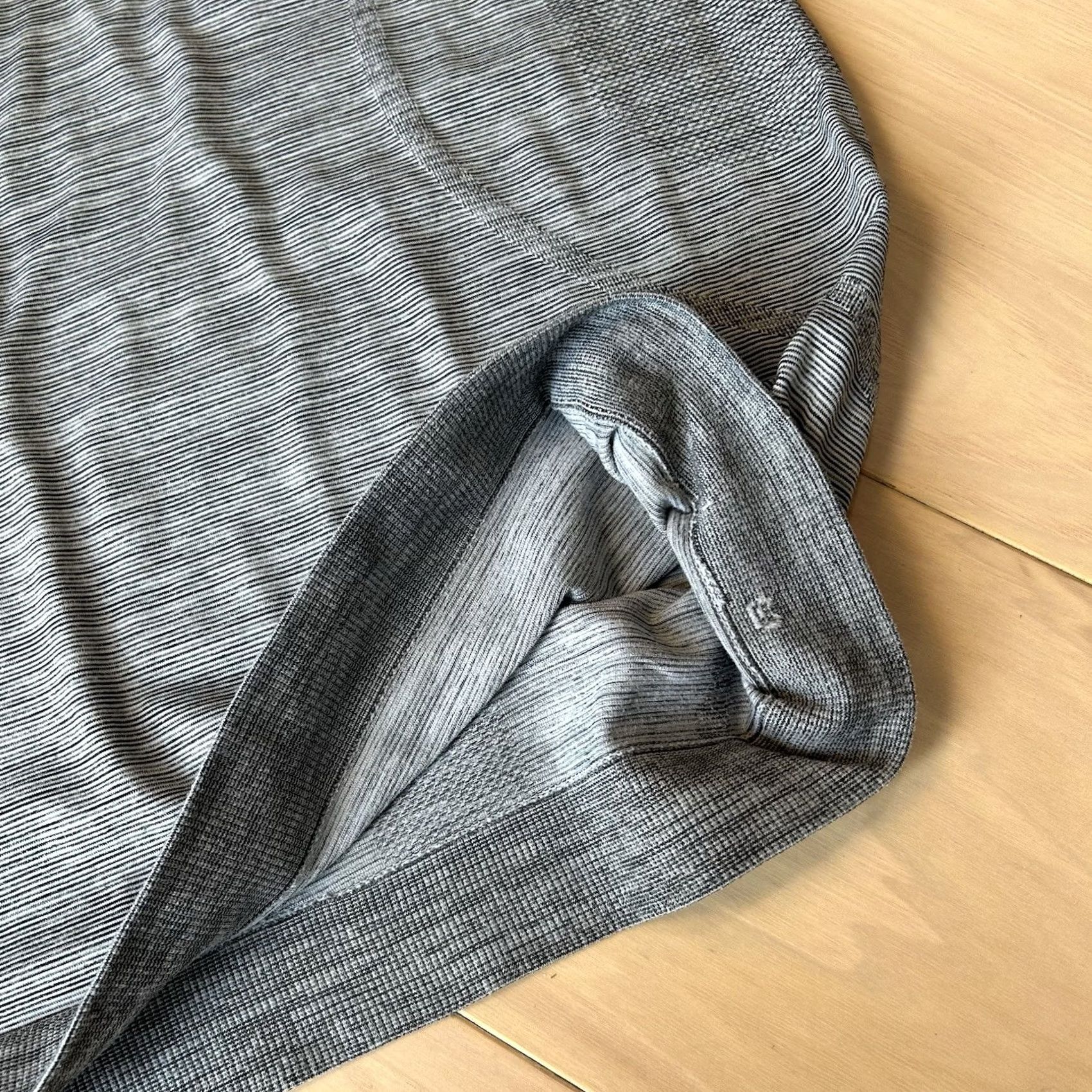 Lululemon Lululemon Swiftly Relaxed Crew Long Sleeve Top Women’s 0 No Bars Size M / US 6-8 / IT 42-44 - 4 Thumbnail