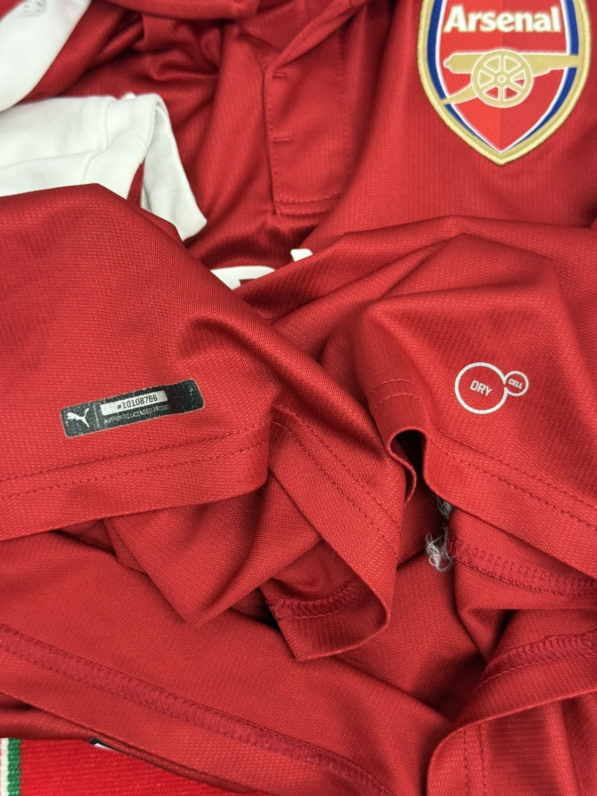 Puma Arsenal FC 2017 Hector Bellerin Puma #24 Soccer Jersey RARE Size US M / EU 48-50 / 2 - 5 Thumbnail