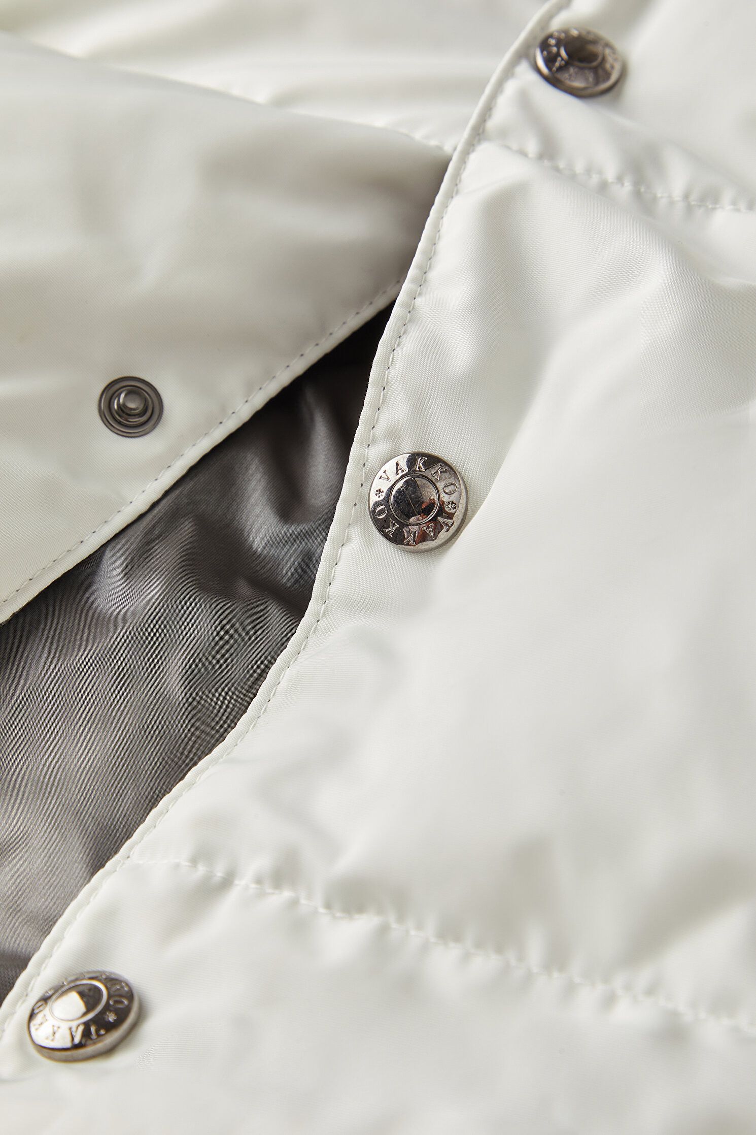 Brunello Cucinelli o1w1db10125 Padded Vest in White Size US XS / EU 42 / 0 - 4 Thumbnail
