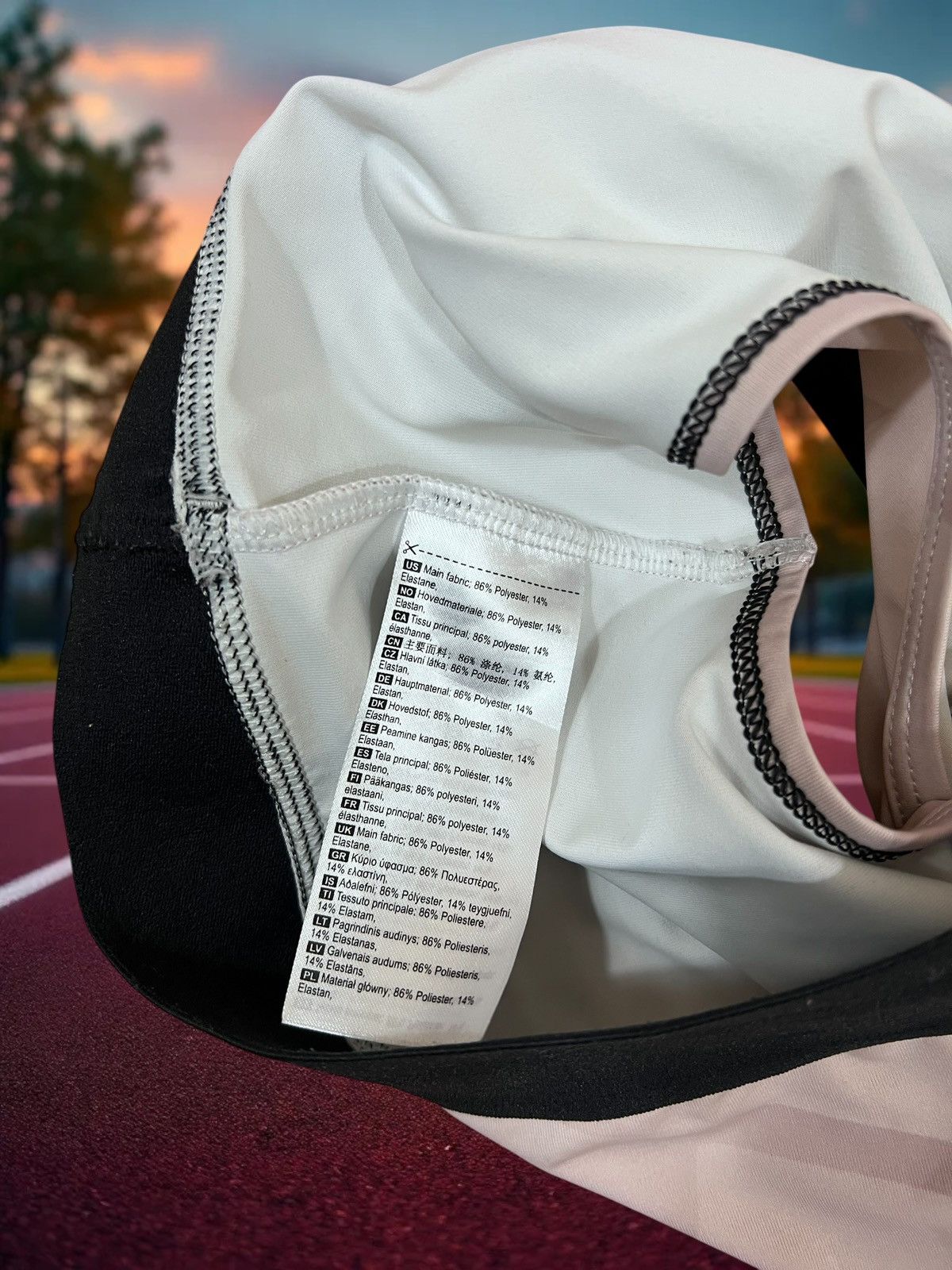 Other Johaug Run sports bra size M Size M / US 6-8 / IT 42-44 - 6 Thumbnail