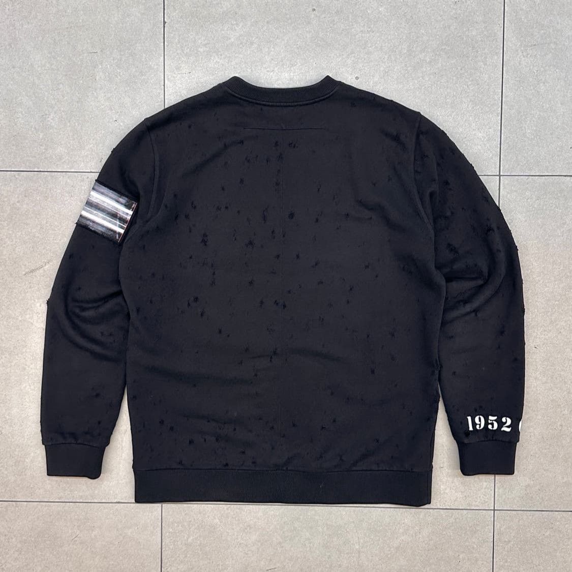 Givenchy Givenchy Runway Limited Distressed Jesus Patch Sweatshirt Size US L / EU 52-54 / 3 - 3 Thumbnail