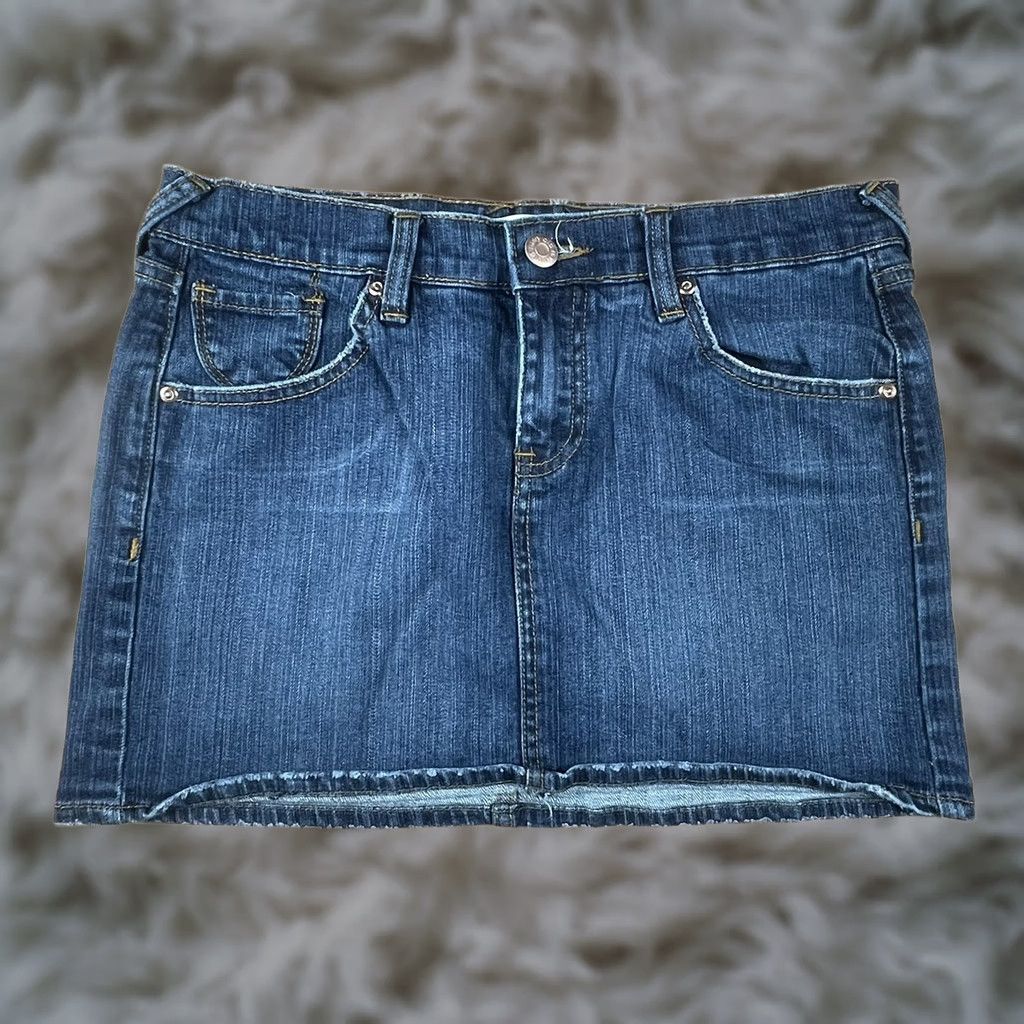 Old Navy Old Navy Clothing Co. Skirt Women’s Size 6 Jeans Mini Stretch Blue Size 28" / US 6 / IT 42 - 1 Thumbnail