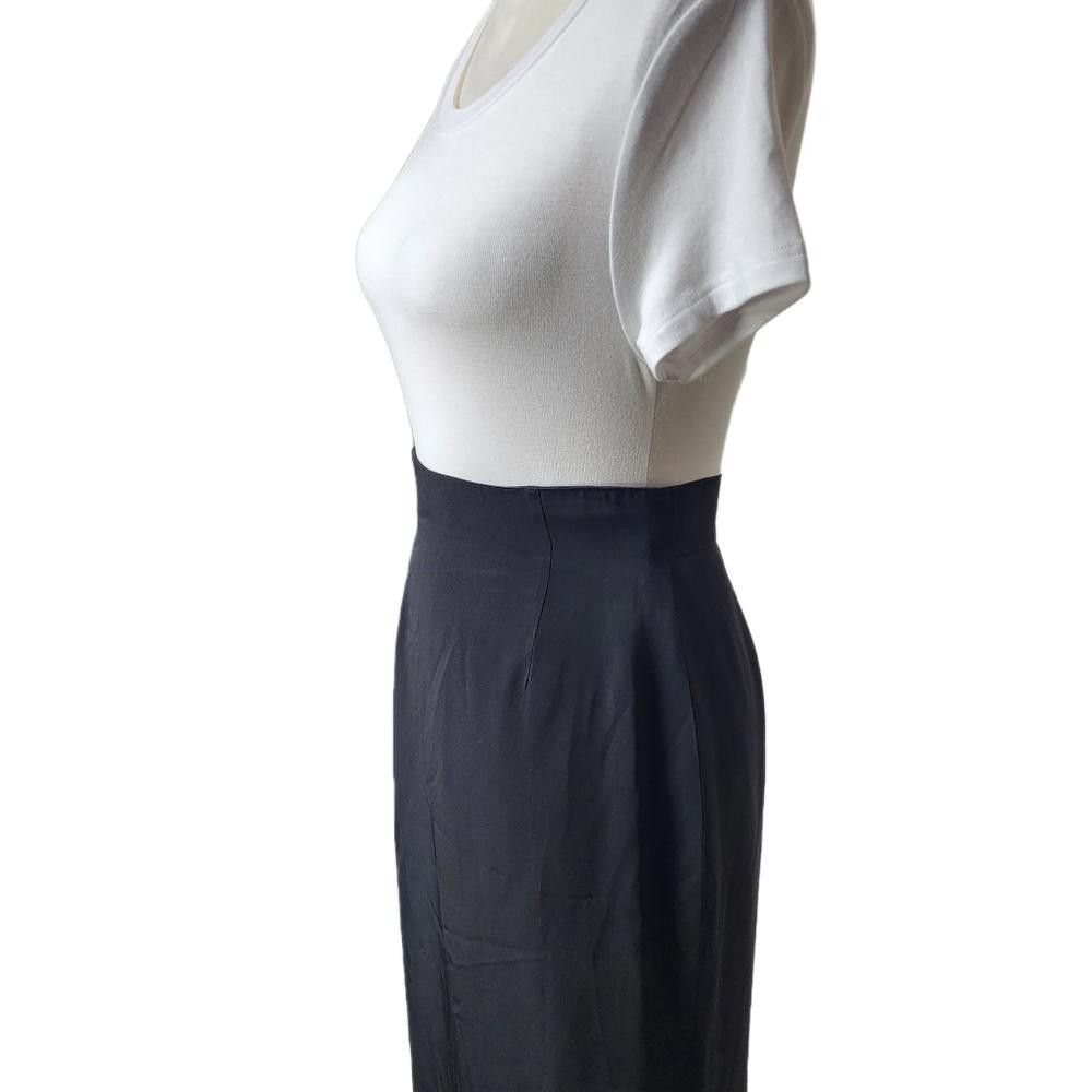 Max Mara Max Mara, Knee Length Black Pencil Skirt. Size 8 Size 30" / US 8 / IT 44 - 2 Thumbnail